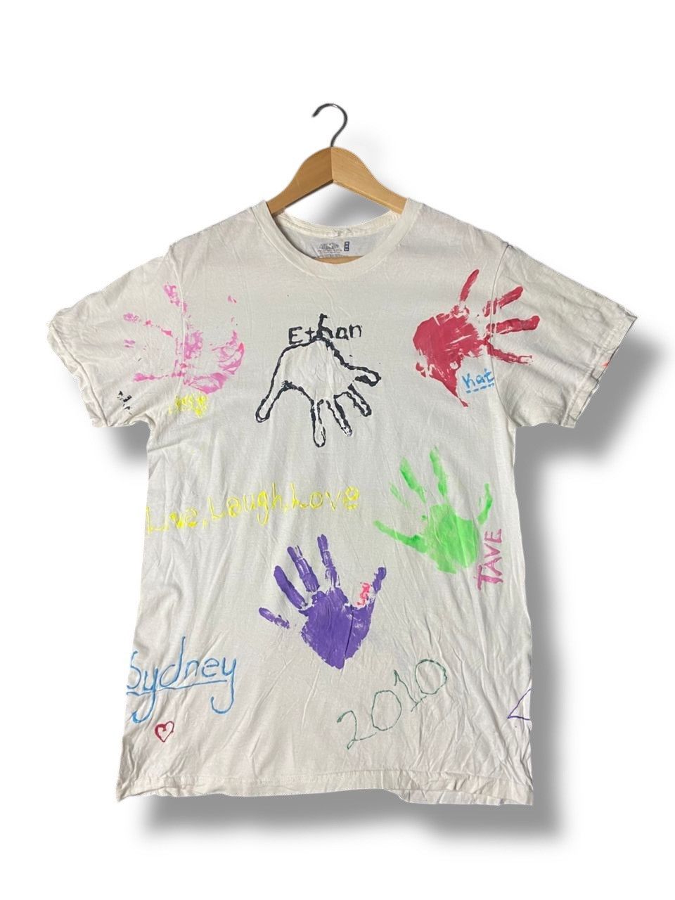Fruit Of The Loom Fruit of The Loom Custom Multicolored Handprints Tee (166) Size US M / EU 48-50 / 2 - 1 Thumbnail