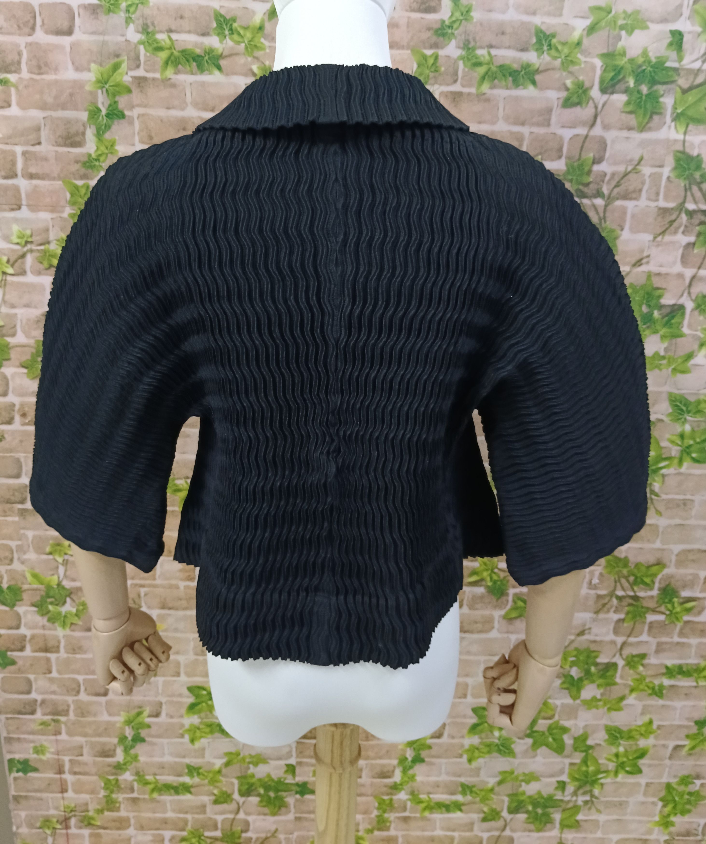 Pleats Please Issey Miyake ISSEY MIYAKE PLEATS BALERO JACKET Size M / US 6-8 / IT 42-44 - 5 Thumbnail