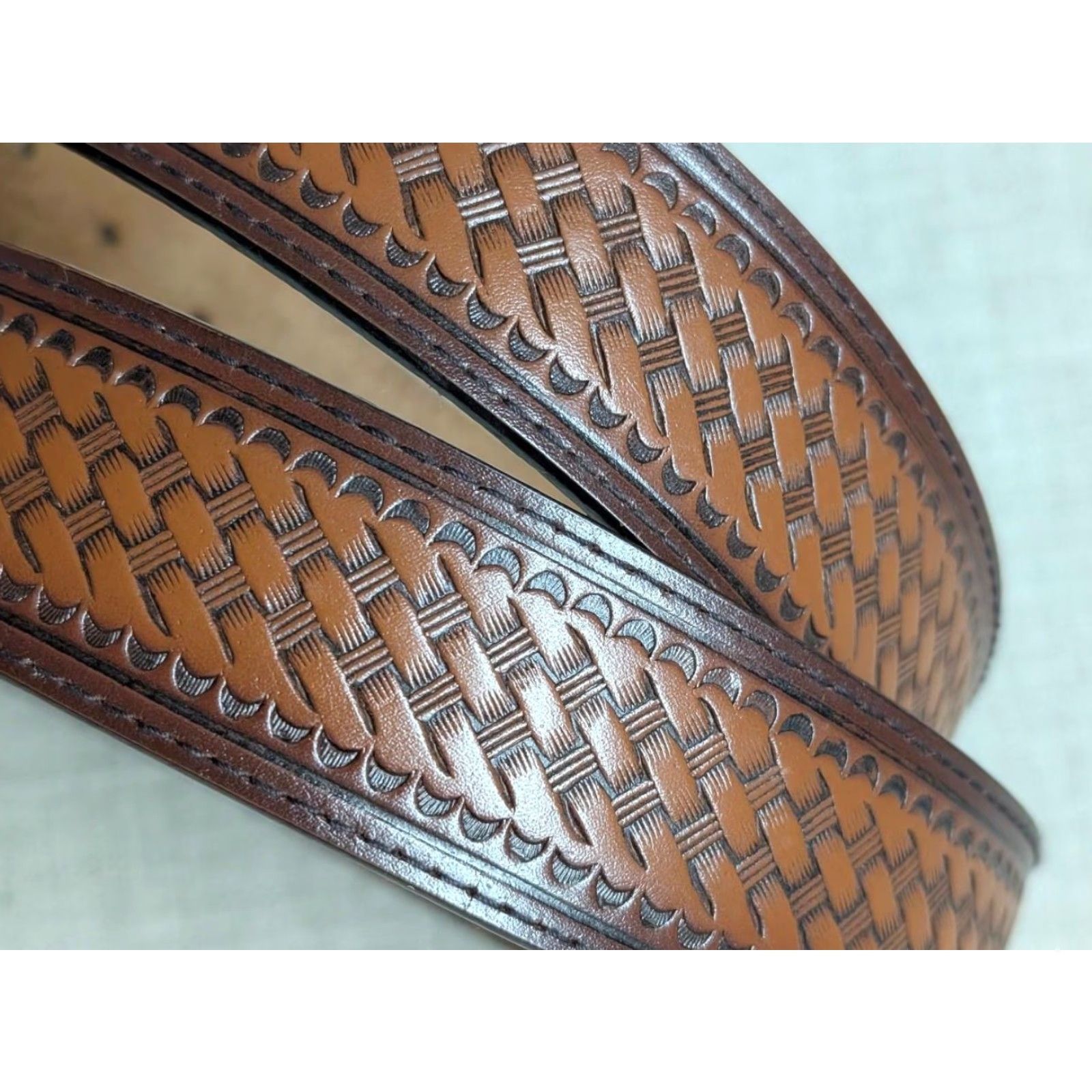 Vintage VINTAGE WESTERN BELT Men 46 Brown Cowhide Leather Basketweave Tooled Buckle 1-1/2" Wide Cowboy Belt Size 46 - 2 Thumbnail