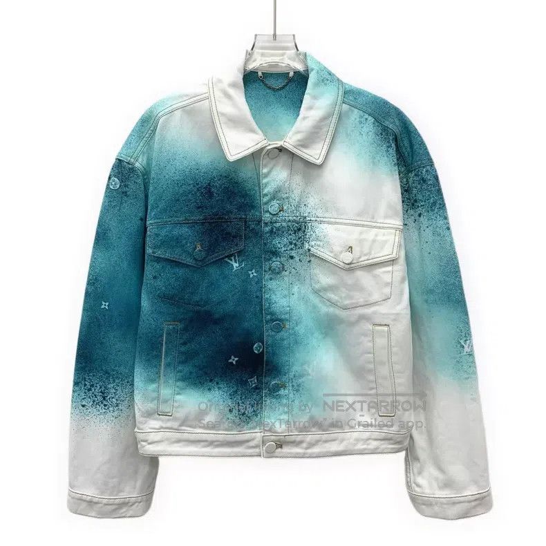 Louis Vuitton Louis Vuitton 23 white and blue color-block spray-painted Size US S / EU 44-46 / 1 - 1 Thumbnail