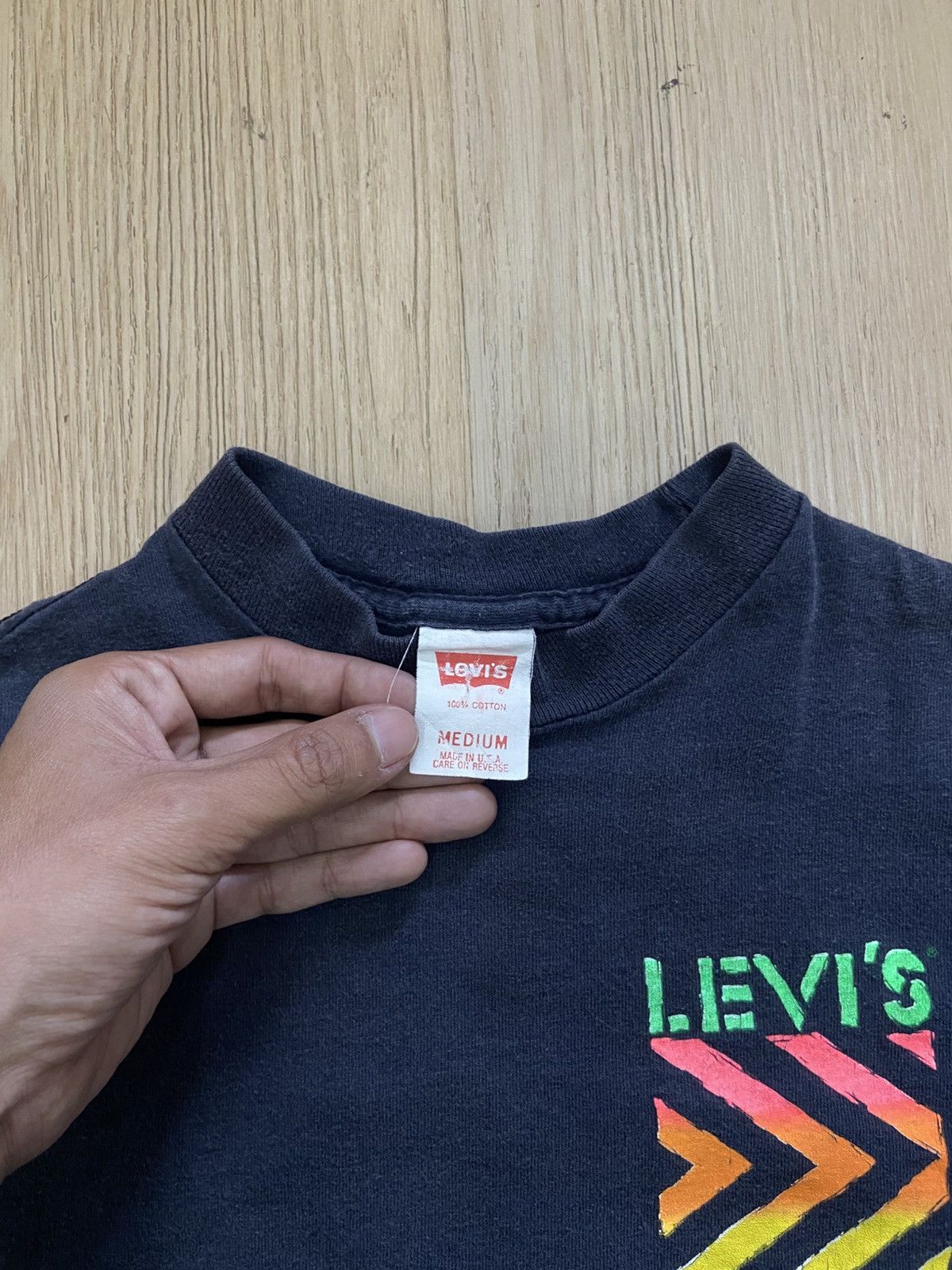 Vintage Vintage T-Shirt Levi’s 1990s Size US S / EU 44-46 / 1 - 4 Thumbnail