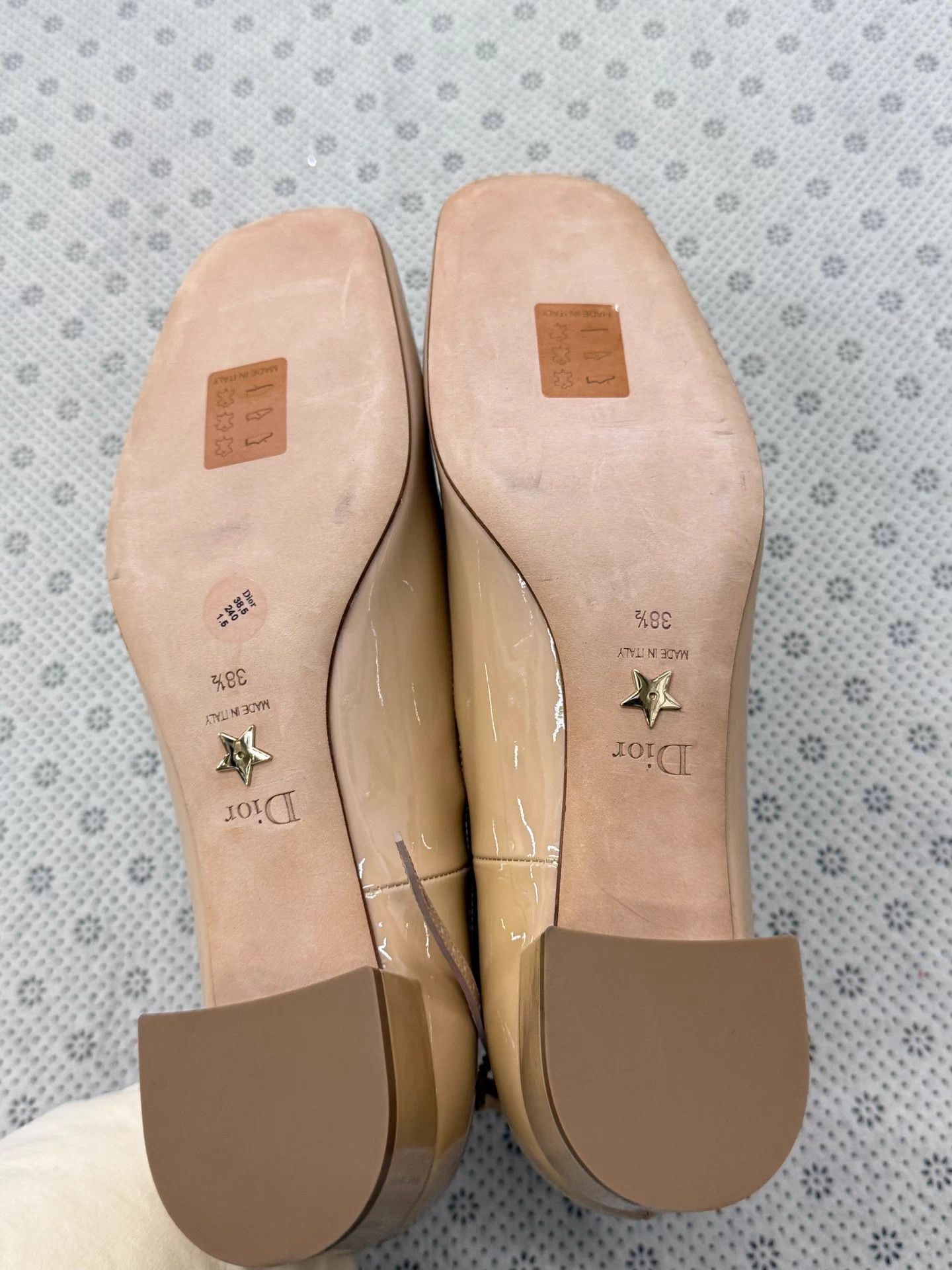 Dior Dior nude gold ball & chain pumps 38.5 unused Size US 7.5 / IT 37.5 - 5 Thumbnail