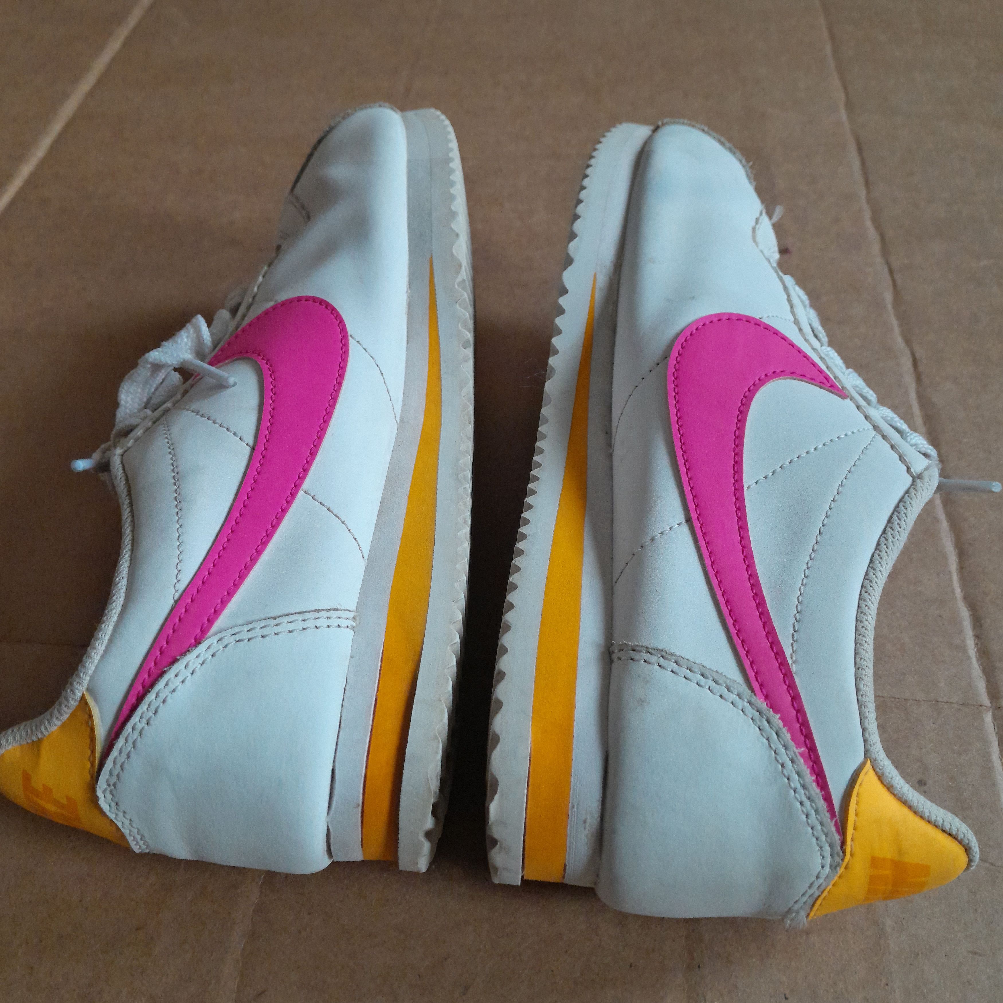 Nike Nike Women's White Running Sneakers Size 6 Size US 6 / IT 36 - 6 Thumbnail