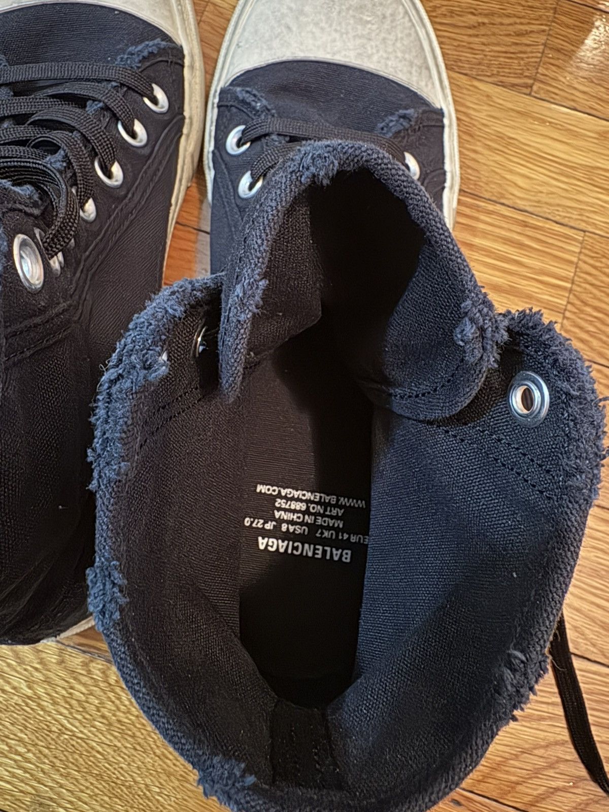 Balenciaga Balenciaga Distressed Sneakers Size US 8.5 / EU 41-42 - 9 Thumbnail