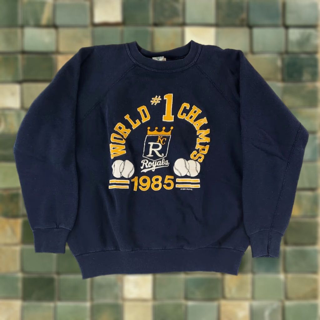 Vintage VINTAGE Kansas City Royals Sweatshirt 80s 1985 World Series Blue Mens L Shrunk Shirt Size US M / EU 48-50 / 2 - 1 Thumbnail