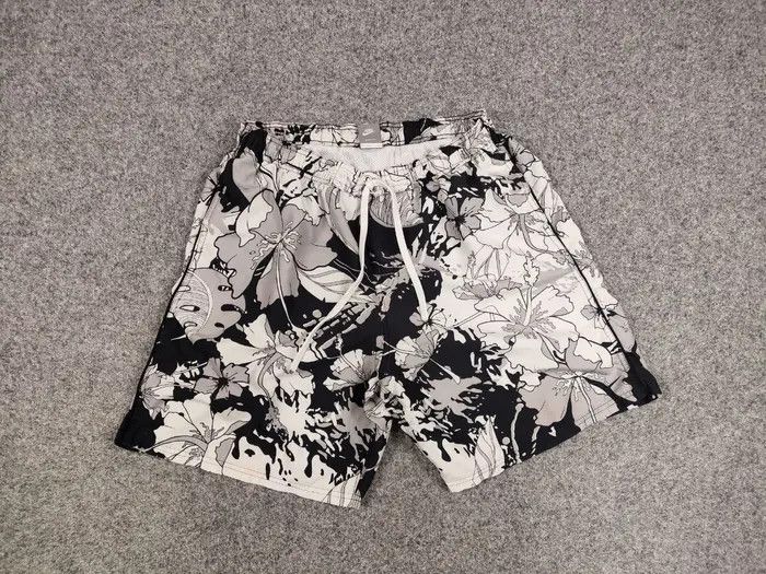 Nike Vintage 90's Nike Casual Polyester Multi logo Flowers Shorts Size US 36 / EU 52 - 3 Thumbnail