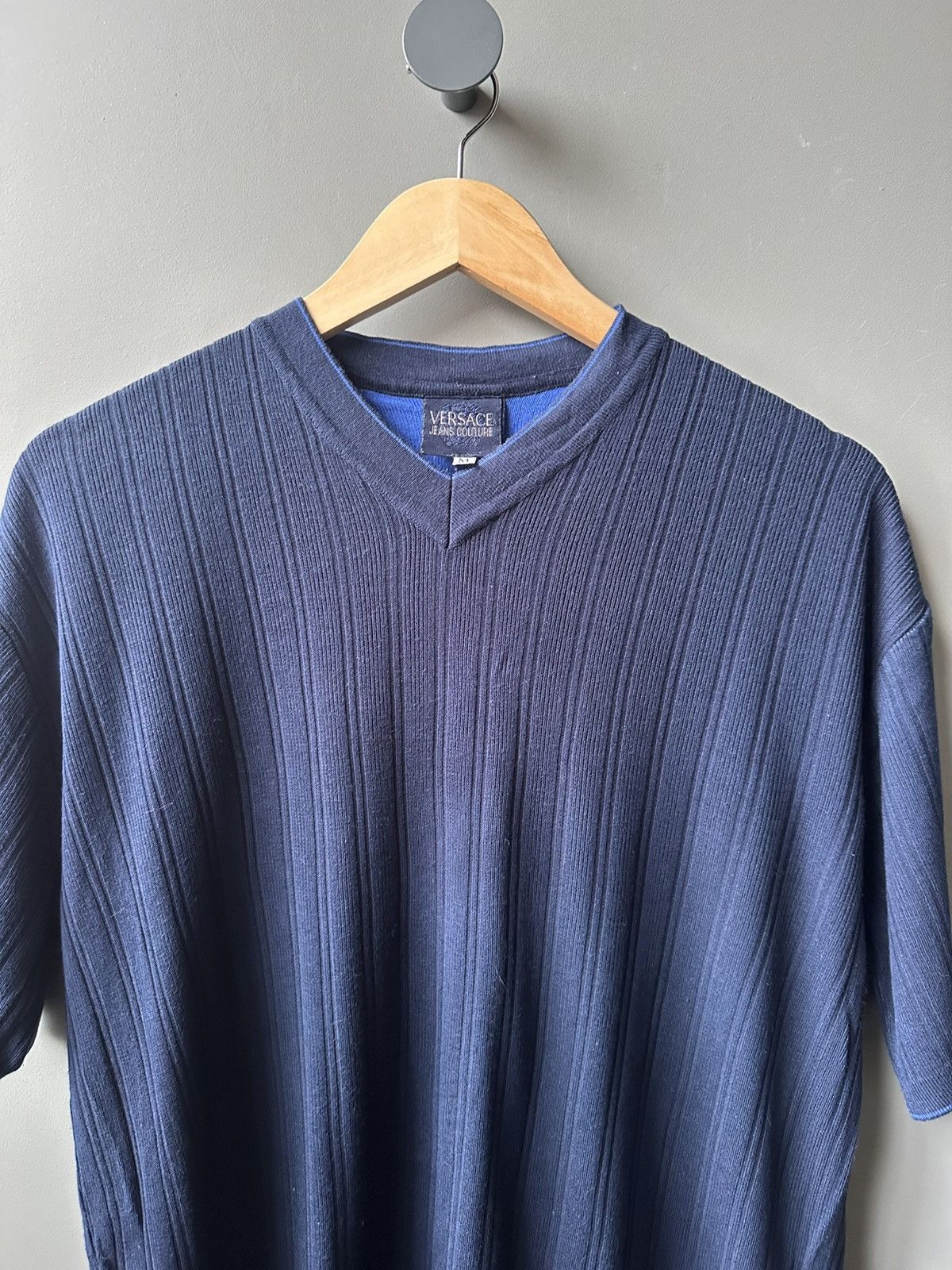 Versace Jeans Couture Versace Jeans Couture V-Neck T-Shirt Size M Size US M / EU 48-50 / 2 - 2 Thumbnail