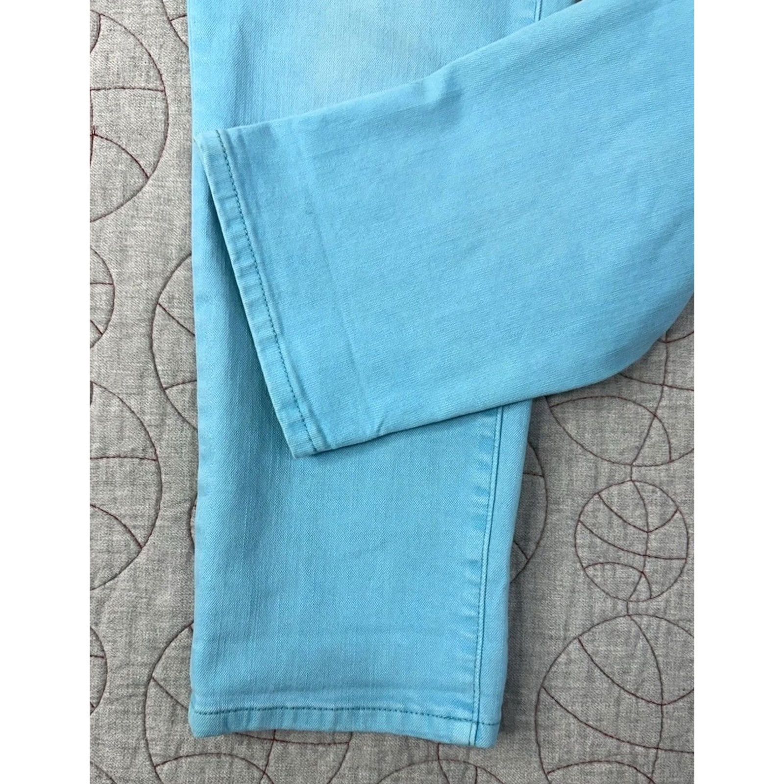 Soft Surroundings Soft Surroundings Cropped Denim Pants Blue / Women’s XS Pants Crop Pull On Denim XS Adult Women Mens? Size 26" / US 2 / IT 38 - 2 Thumbnail
