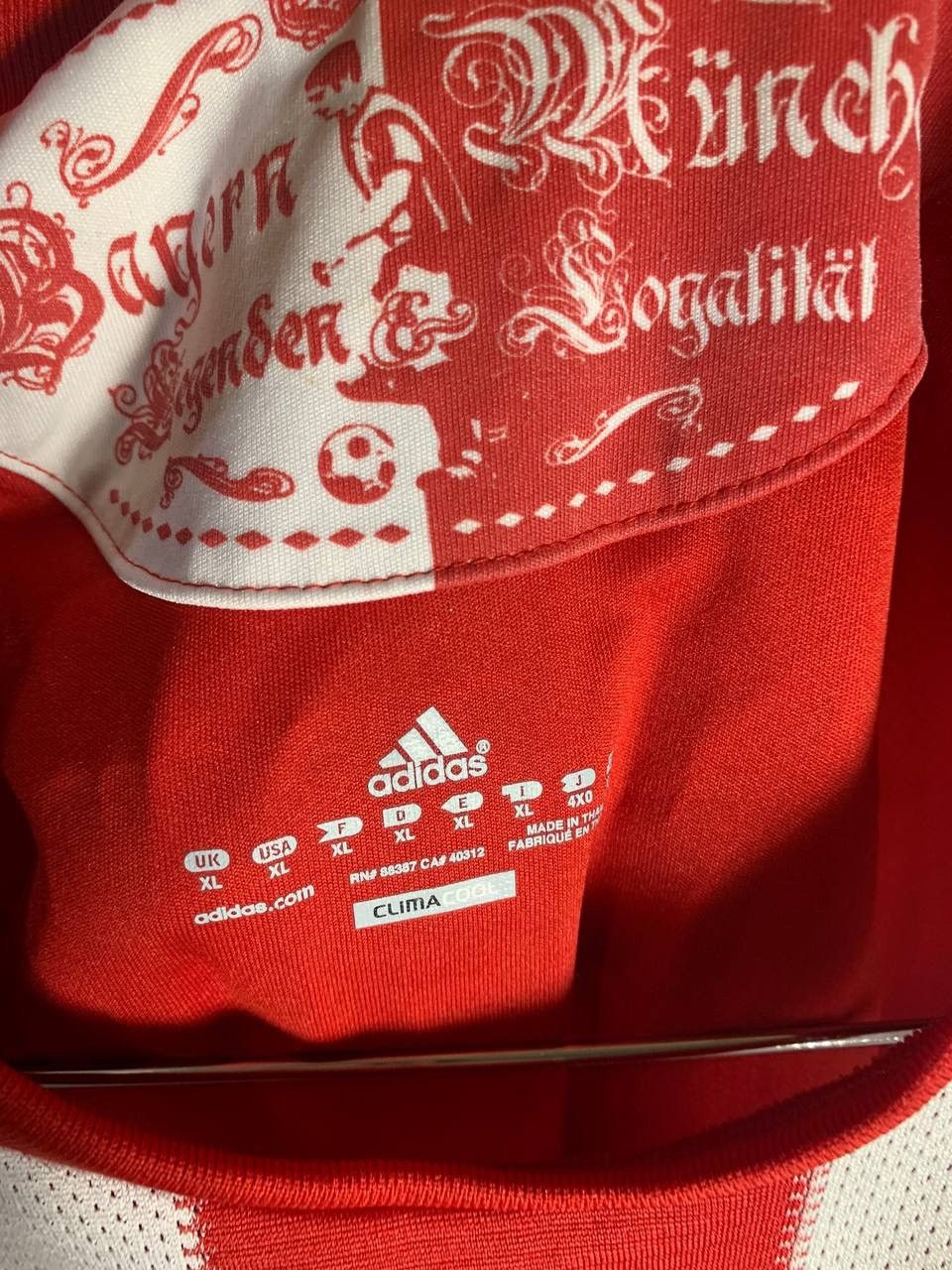 Adidas VINTAGE ADIDAS FC BAYERN MUNCHEN GERMANY SOCCER JERSEY RETRO Size US XL / EU 56 / 4 - 7 Thumbnail