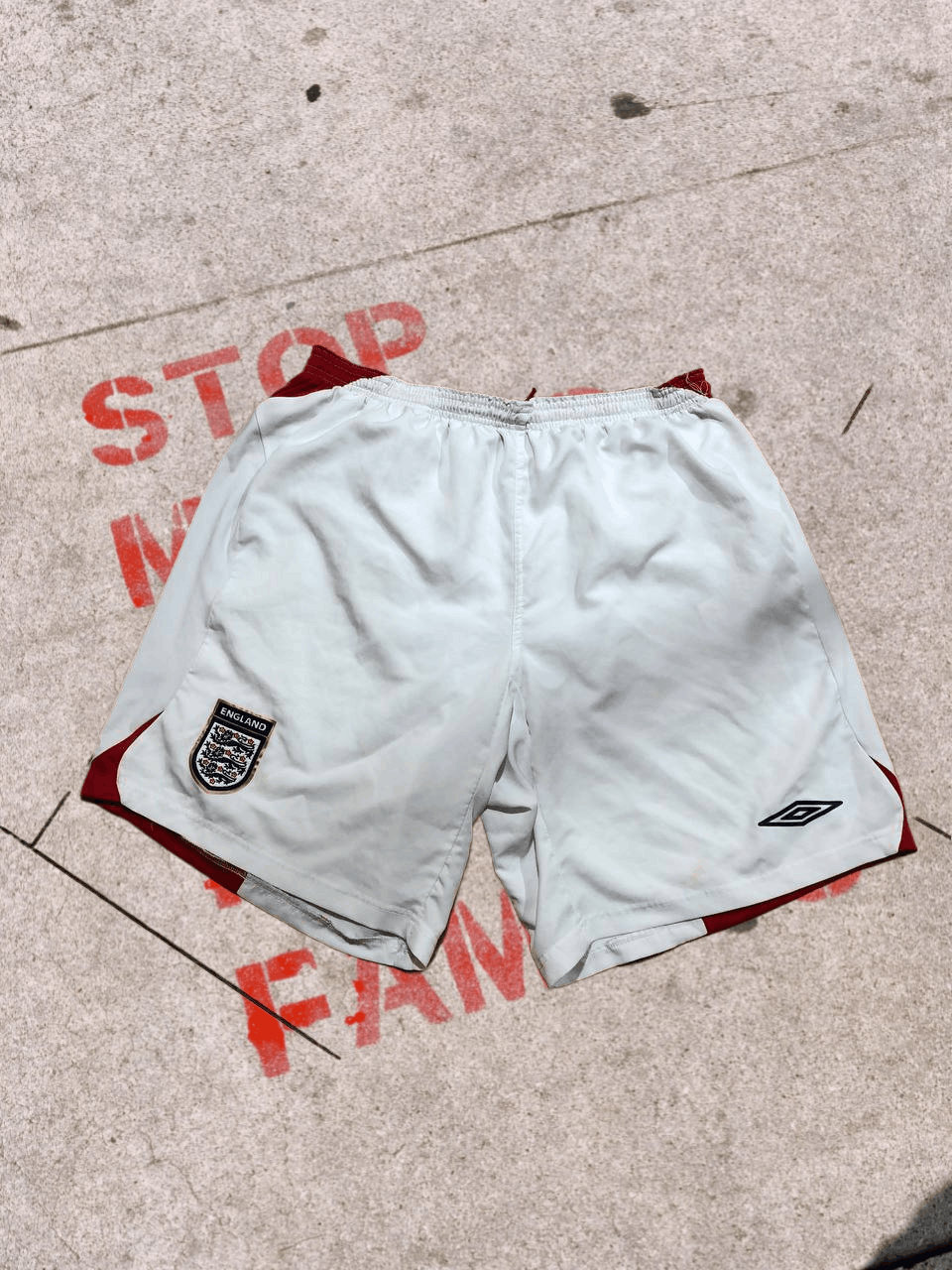 Umbro VINTAGE ENGLAND NATIONAL FOOTBALL TEAM HOME SHORTS UMBRO Size US 38 / EU 54 - 1 Thumbnail