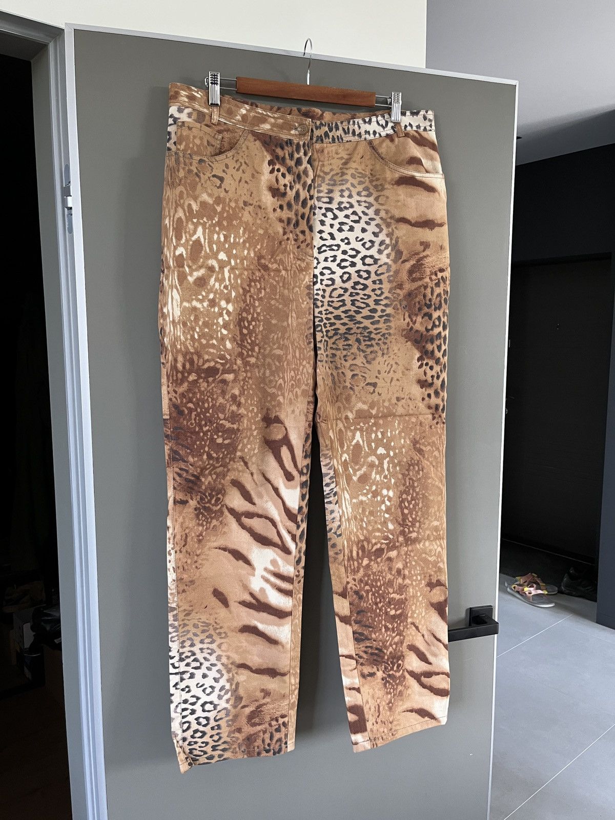 Ferre × Gianfranco Ferre Gianfranco Ferre Leopard Pattern Print Pants Size US 38 / EU 54 - 12 Thumbnail