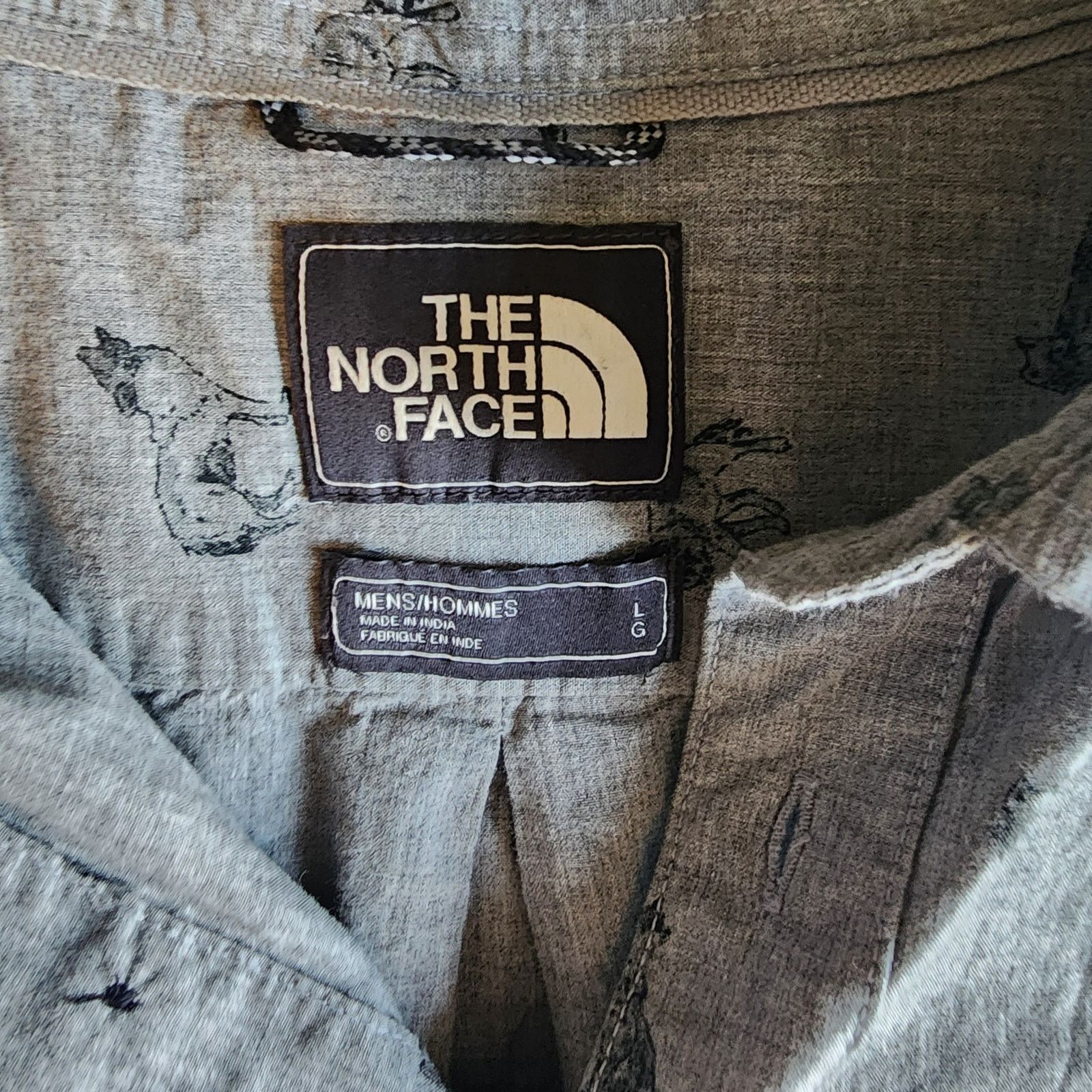 The North Face North Face Men's Large Gray Wolf Print Button-Up Size US L / EU 52-54 / 3 - 3 Thumbnail