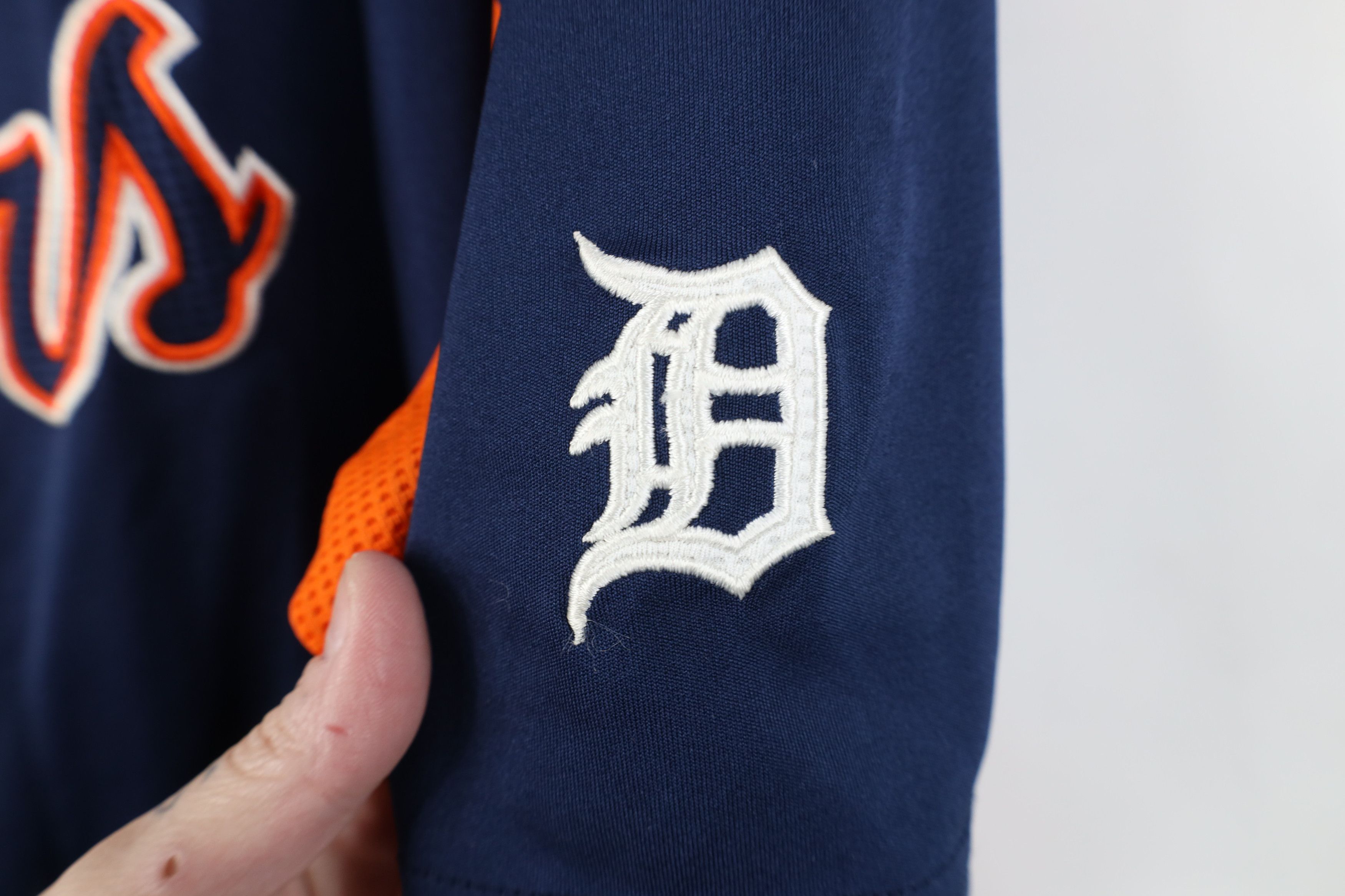 Vintage Vintage Y2K Script Detroit Tigers Baseball Jersey Blue Size US XL / EU 56 / 4 - 4 Thumbnail