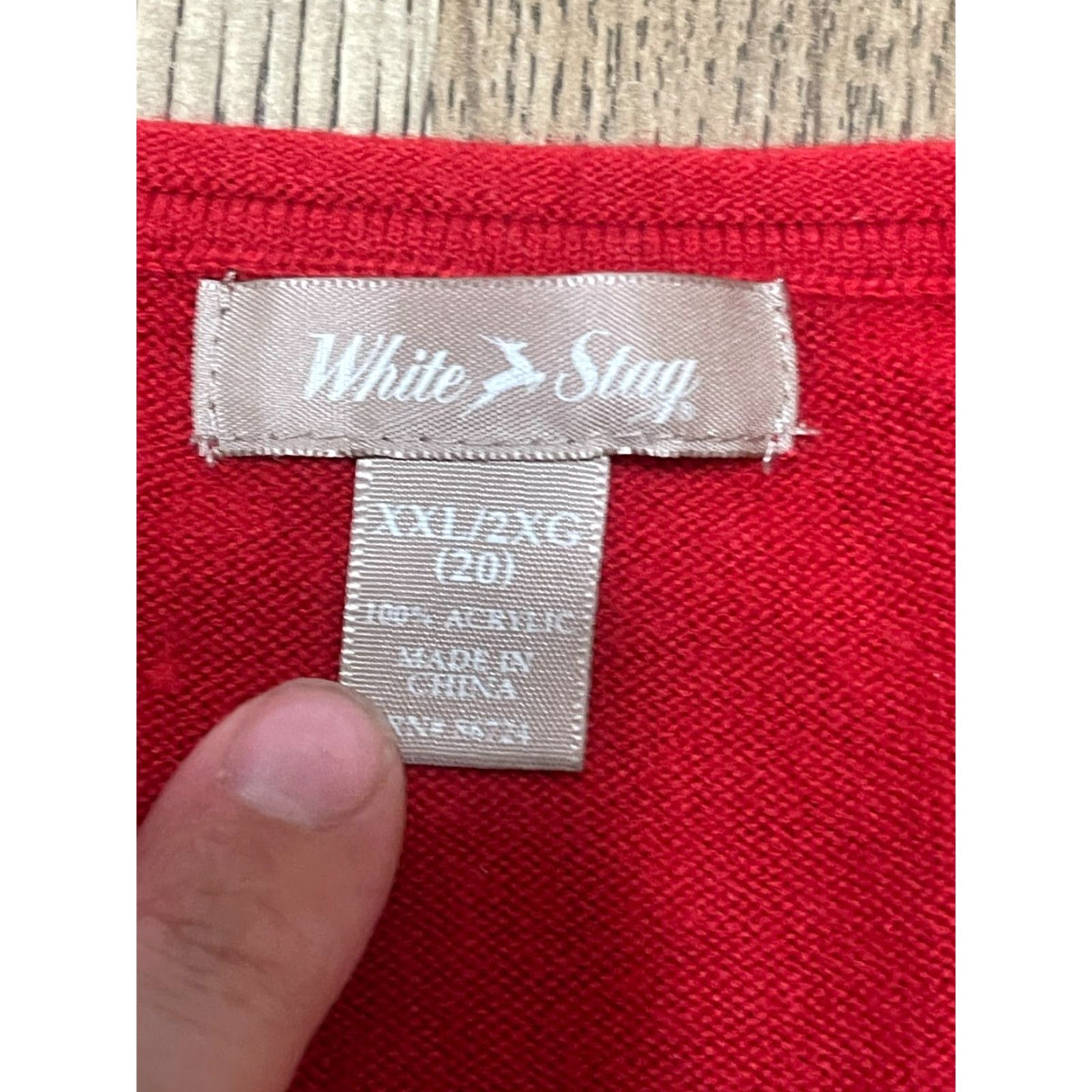 Vintage White Stag Shirt Women's XXL Red Long Sleeve V-Neck T-Shirt Pullover Casual Modern Basic 2XL Regular Womens Size XXL / US 16-18 / IT 52-54 - 7 Thumbnail
