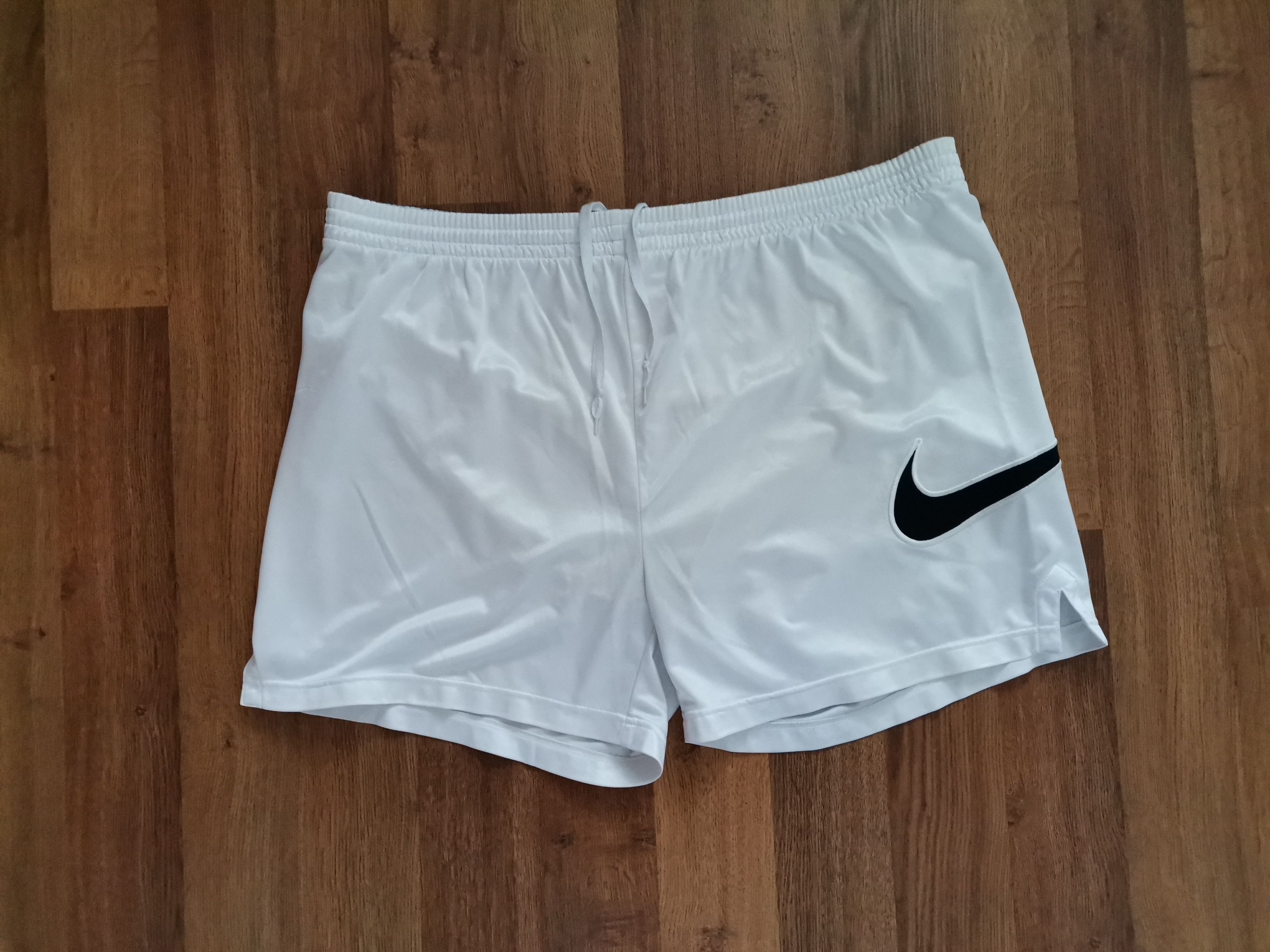 Nike × Vintage Vintage Nike Shorts Size US 36 / EU 52 - 1 Thumbnail