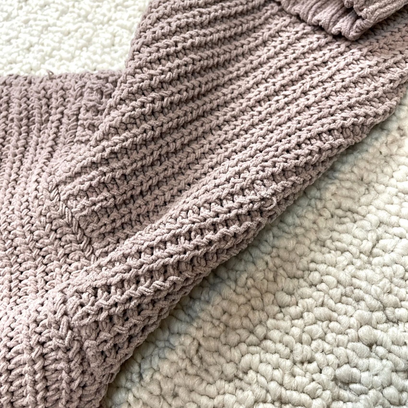 Vintage Aerie by American Eagle Sweater Womens Small Purple Turtleneck Knit Polyester Shirt Size S / US 4 / IT 40 - 5 Thumbnail