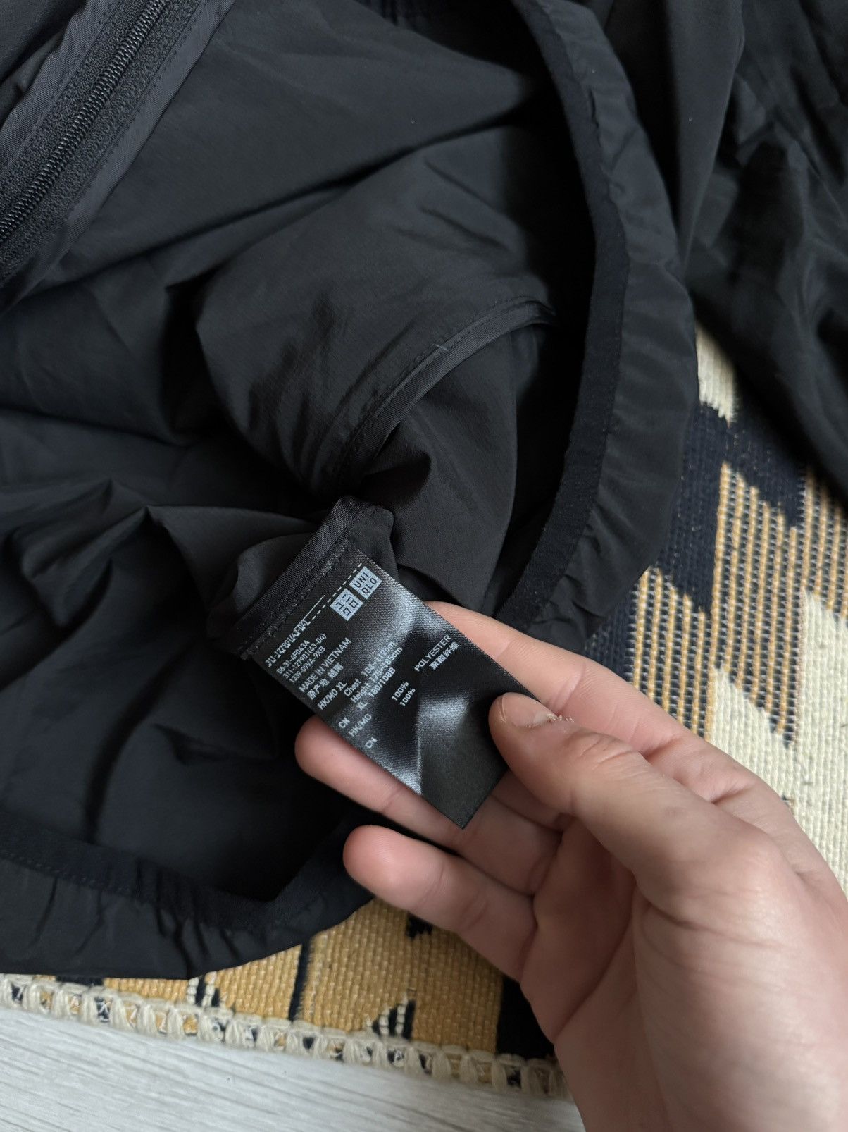 Uniqlo Uniqlo Nylon Jacket Size US XL / EU 56 / 4 - 11 Thumbnail