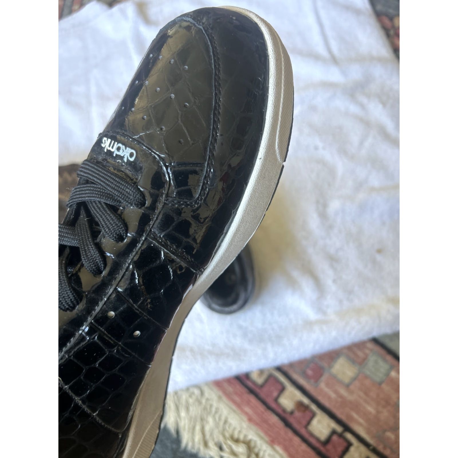 Nike VINTAGE Nike Sneaker Black Academic Size 12 Hip Hop Men Us 12 Y2K Gen Z Size US 12 / EU 45 - 7 Thumbnail