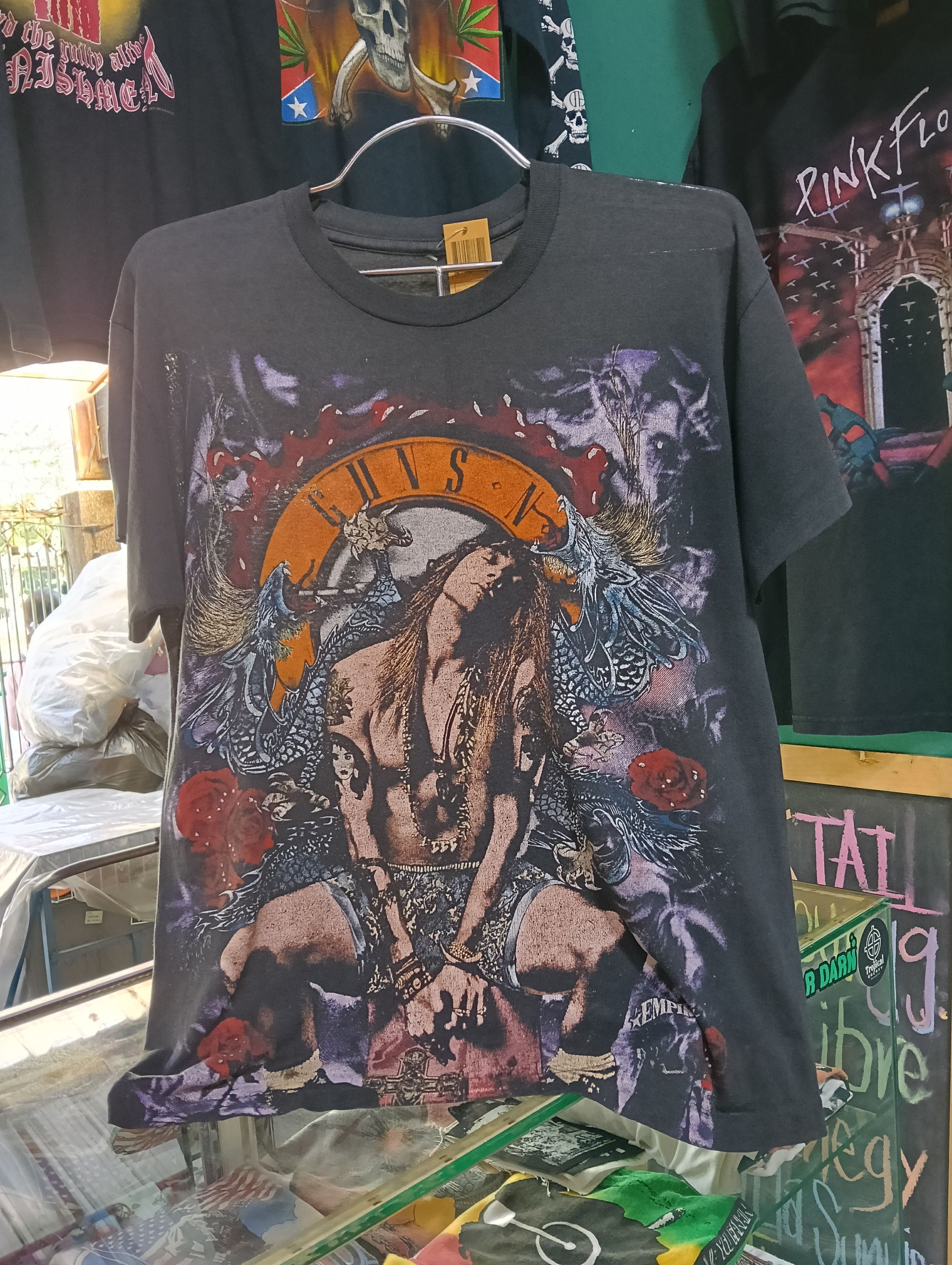 Vintage Guns n roses Axel rose vintage t shirt ovp size XL. Size US L / EU 52-54 / 3 - 9 Thumbnail