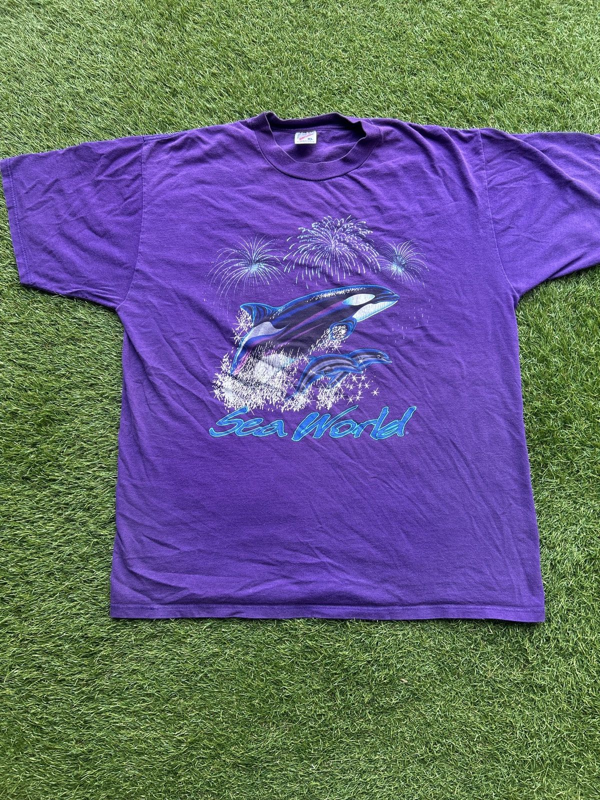 Vintage Vintage 90s SeaWorld T-Shirt Size US XL / EU 56 / 4 - 1 Thumbnail