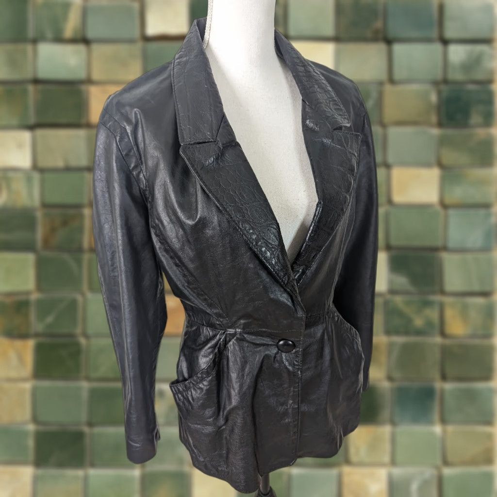 Vintage VINTAGE Outerwear by Phoenix Bomber Jacket Black Leather Women 7/8 Small/Medium 80s Winged USA Size M / US 6-8 / IT 42-44 - 1 Thumbnail