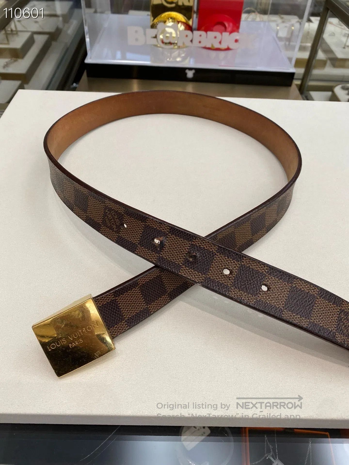 Louis Vuitton Louis Vuitton Women's Checkered Belt 85. Size ONE SIZE - 2 Thumbnail