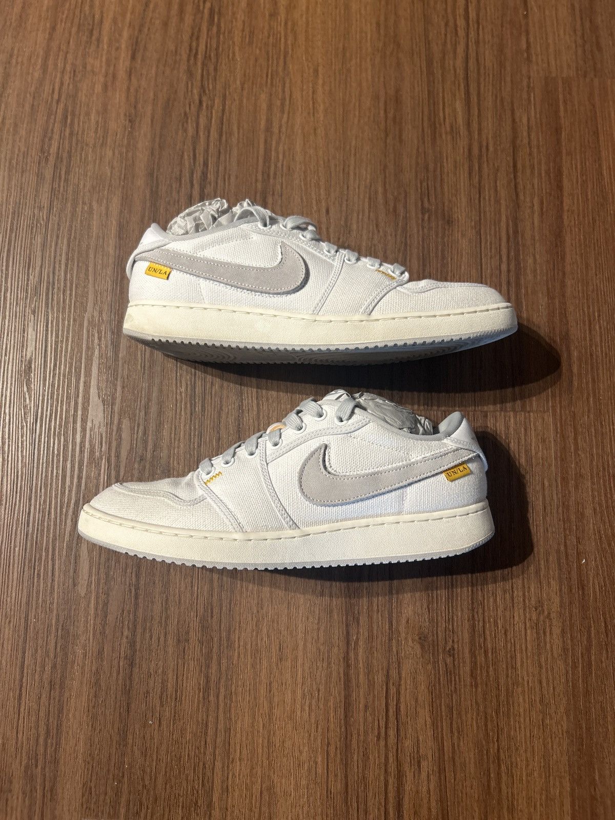 Jordan Brand × Nike Jordan 1 Low’s Size US 10 / EU 43 - 2 Thumbnail