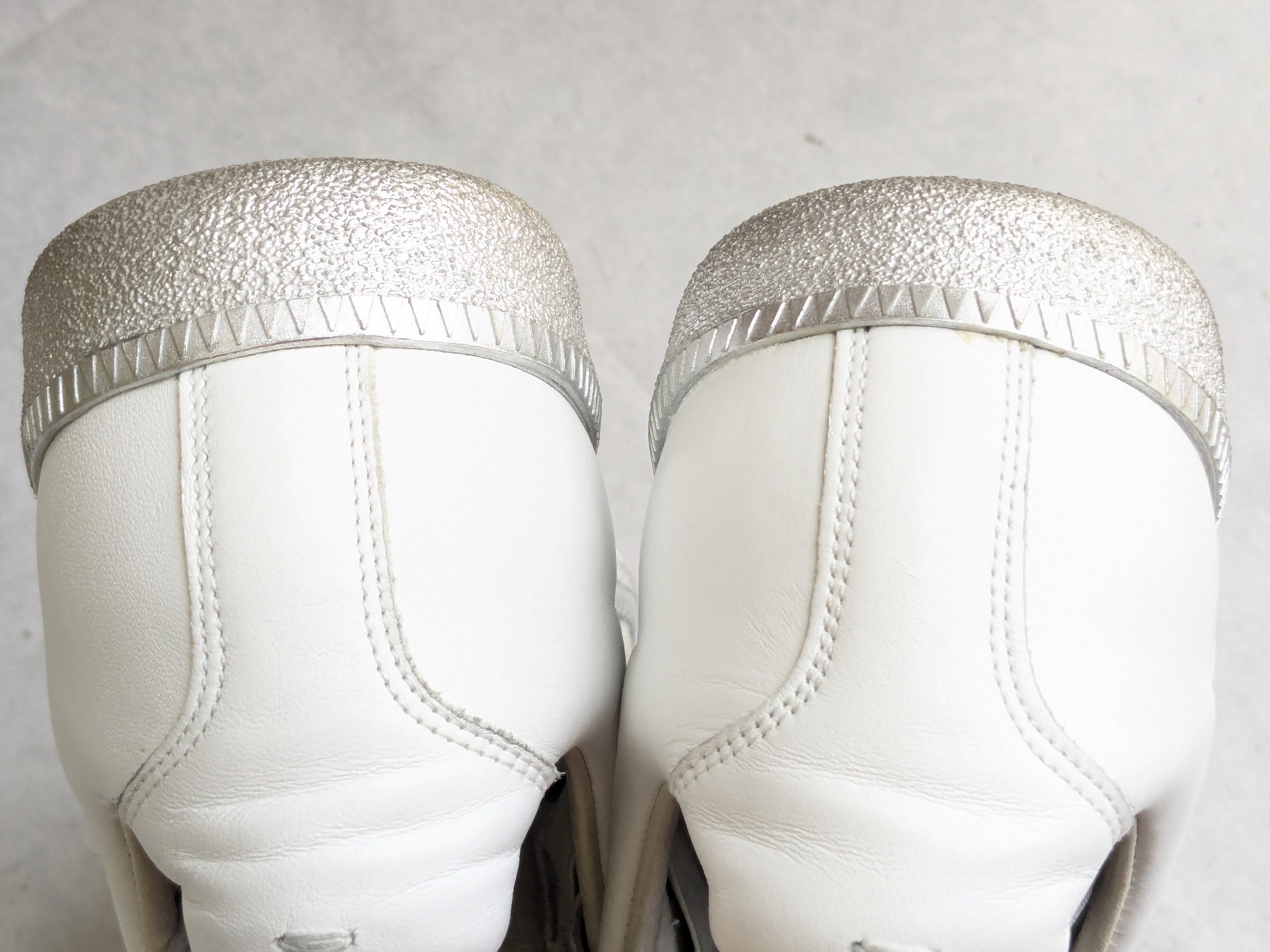 Maison Margiela Maison Margiela Gat Replica White Silver 9 42 Low Tops Size US 9 / EU 42 - 14 Thumbnail
