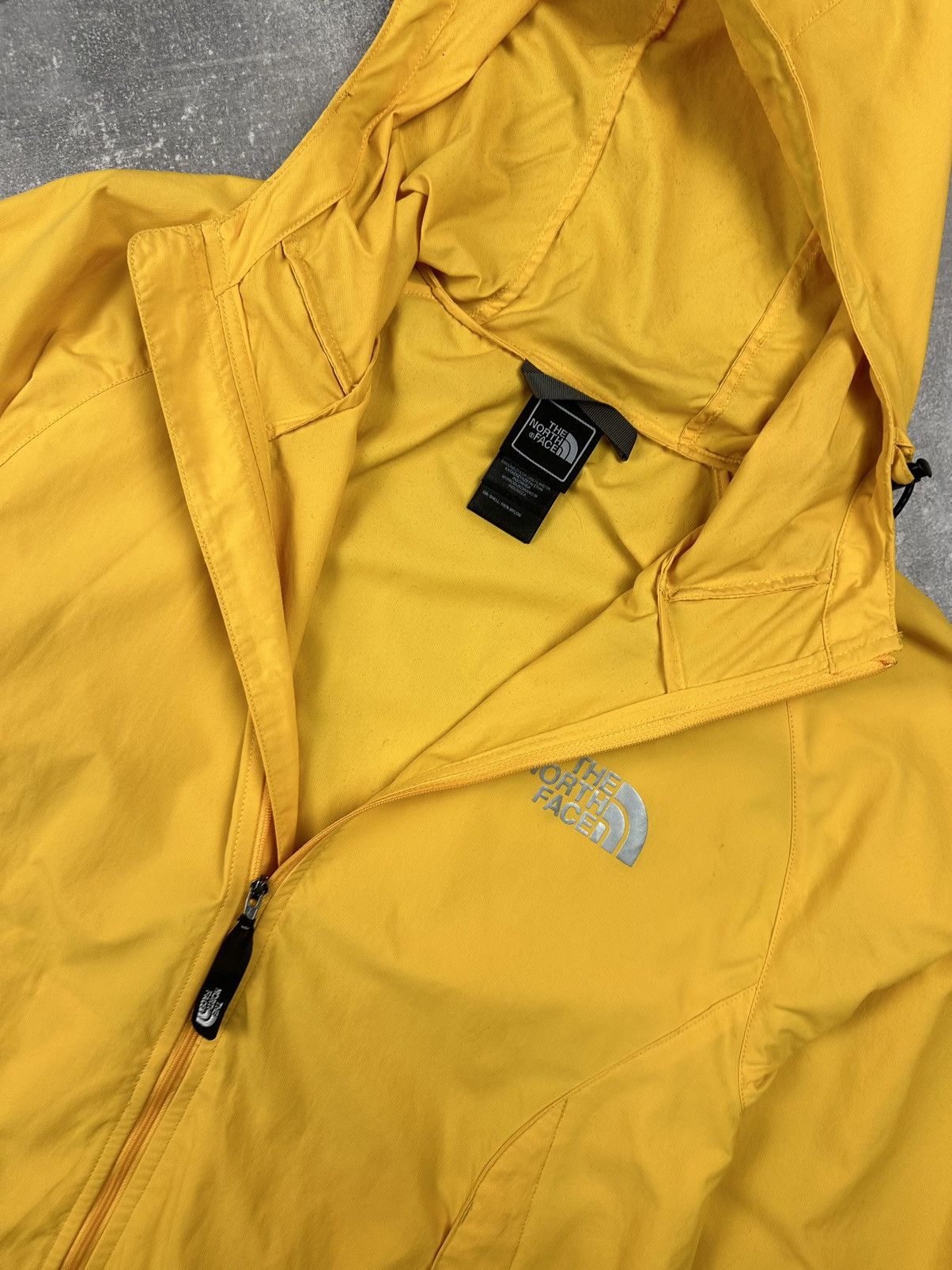 The North Face Mens The North Face Outdoor Yellow Light Jacket Size US XS / EU 42 / 0 - 5 Thumbnail