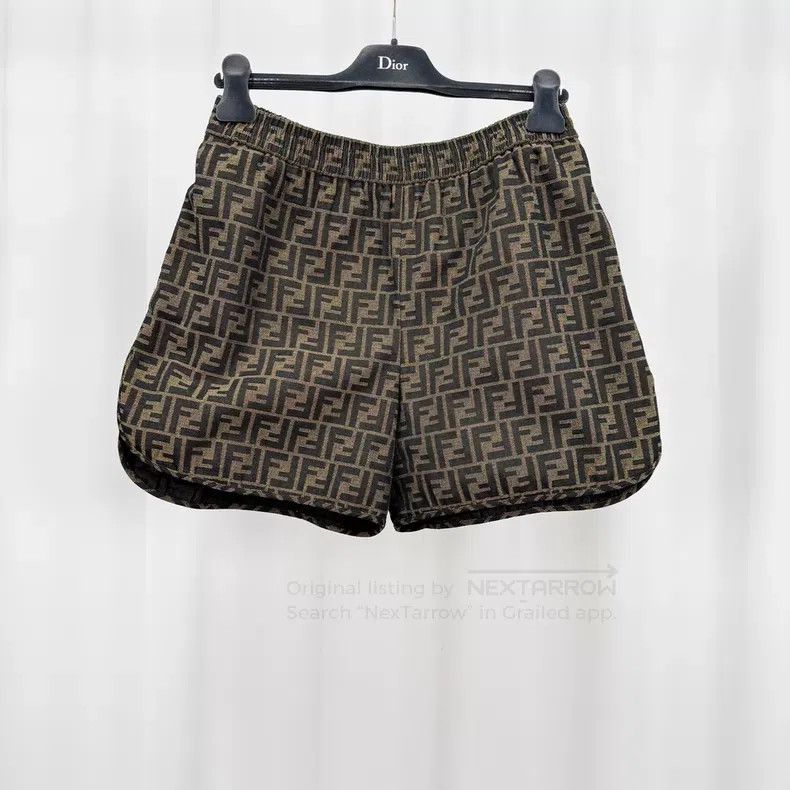 Fendi Fendi Monogrammed Full Print Short Pants Size 27" / US 4 / IT 40 - 1 Thumbnail