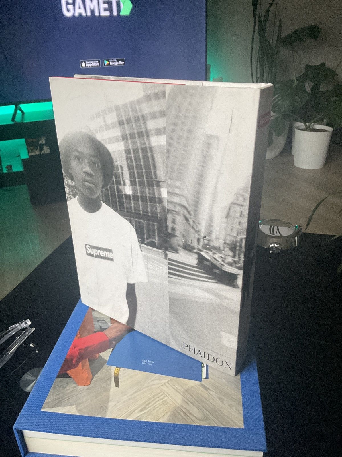 Supreme Supreme Coffee Table Book Size ONE SIZE - 7 Thumbnail