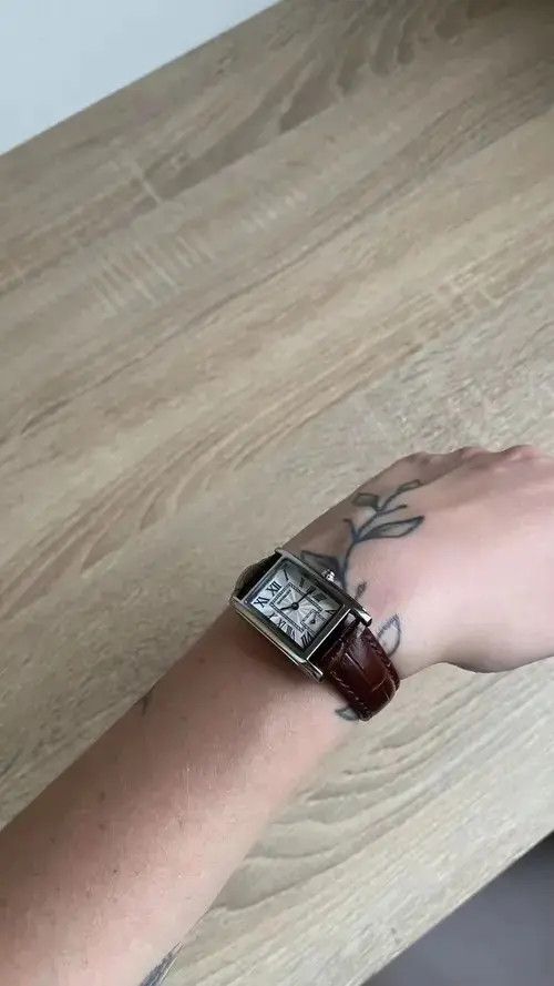 Jewelry 2000s style cute square luxury watch Size ONE SIZE - 2 Thumbnail