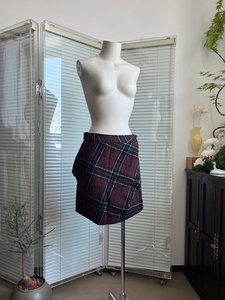 Vivienne Westwood Vivienne Westwood size2 English wool tweed asymmetrical hal Size 26" / US 2 / IT 38 - 1 Thumbnail