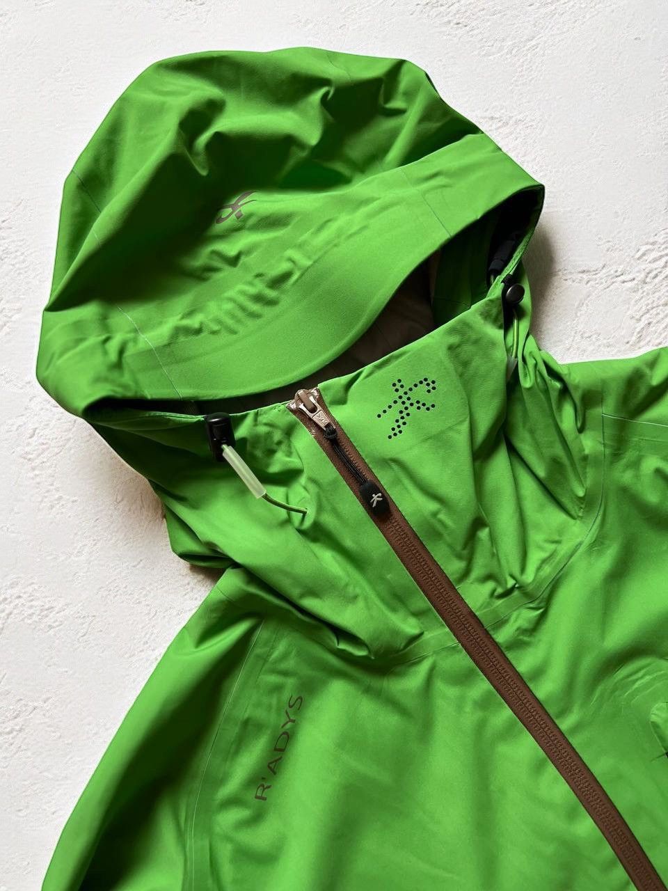 Goretex × Patagonia R’ADYS WINDBREAKER WATERPROOF JACKET OUTDOOR GREEN SWISS Size US L / EU 52-54 / 3 - 4 Thumbnail