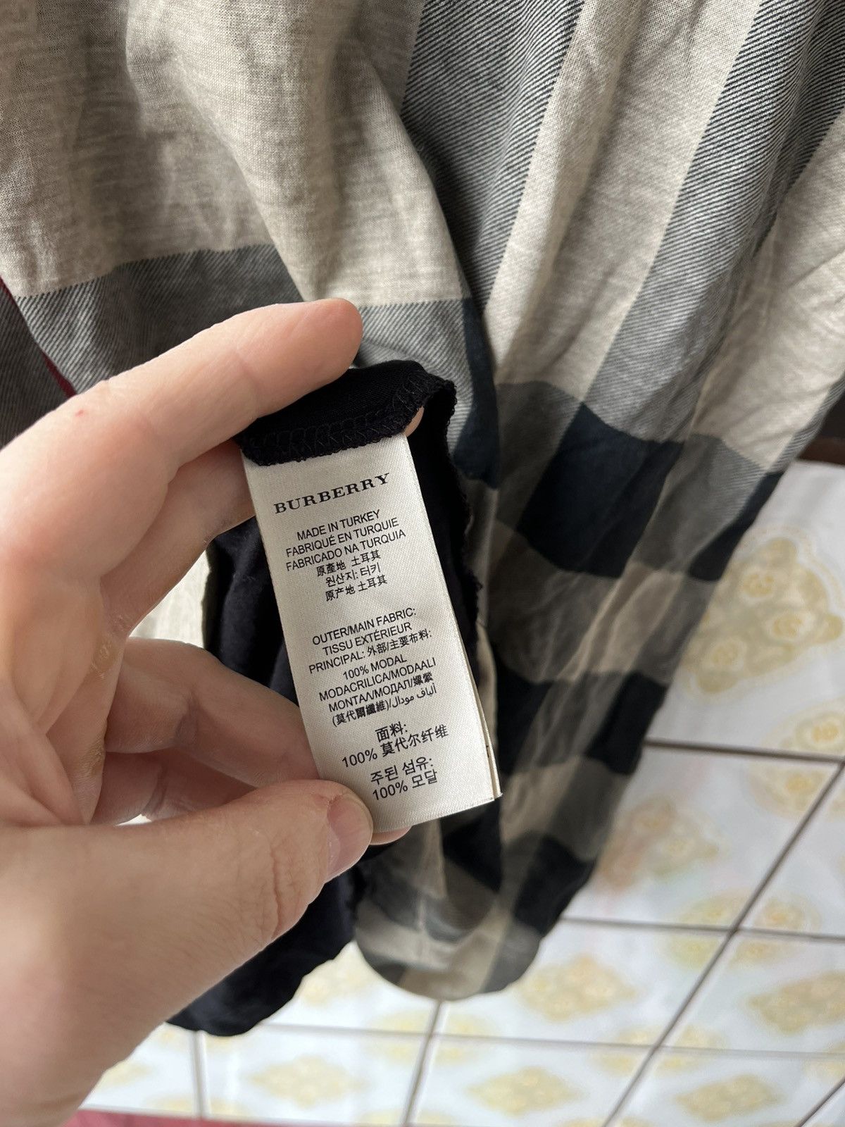 Burberry Burberry reversible tee shirt Size M / US 6-8 / IT 42-44 - 5 Thumbnail