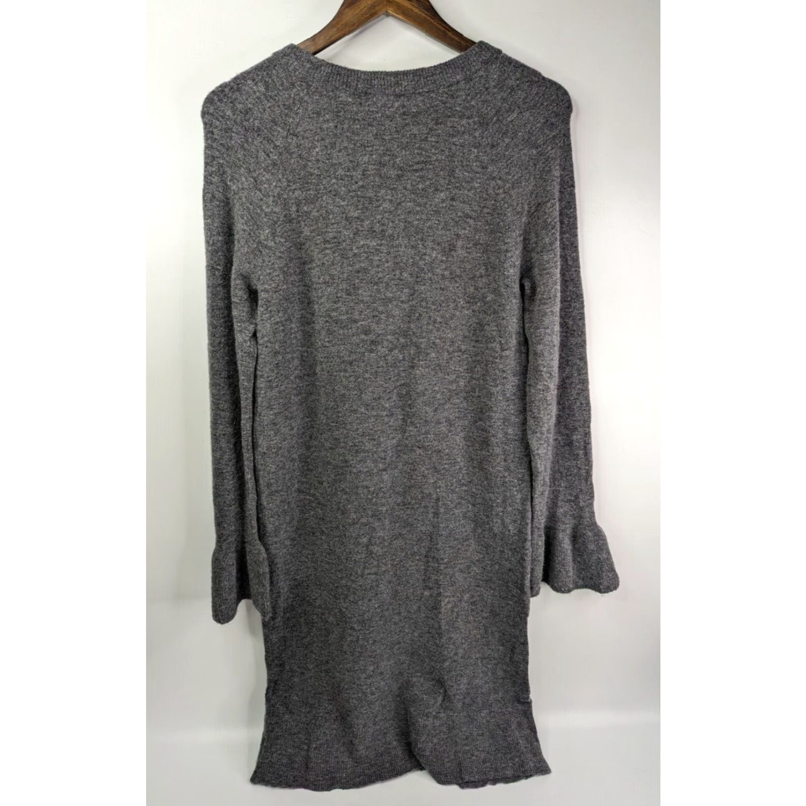 Banana Republic Banana Republic Wool-Blend Sweater Dress Grey Size Medium Ruffle-Cuff Mini Above Knee Womens Size M / US 6-8 / IT 42-44 - 4 Thumbnail