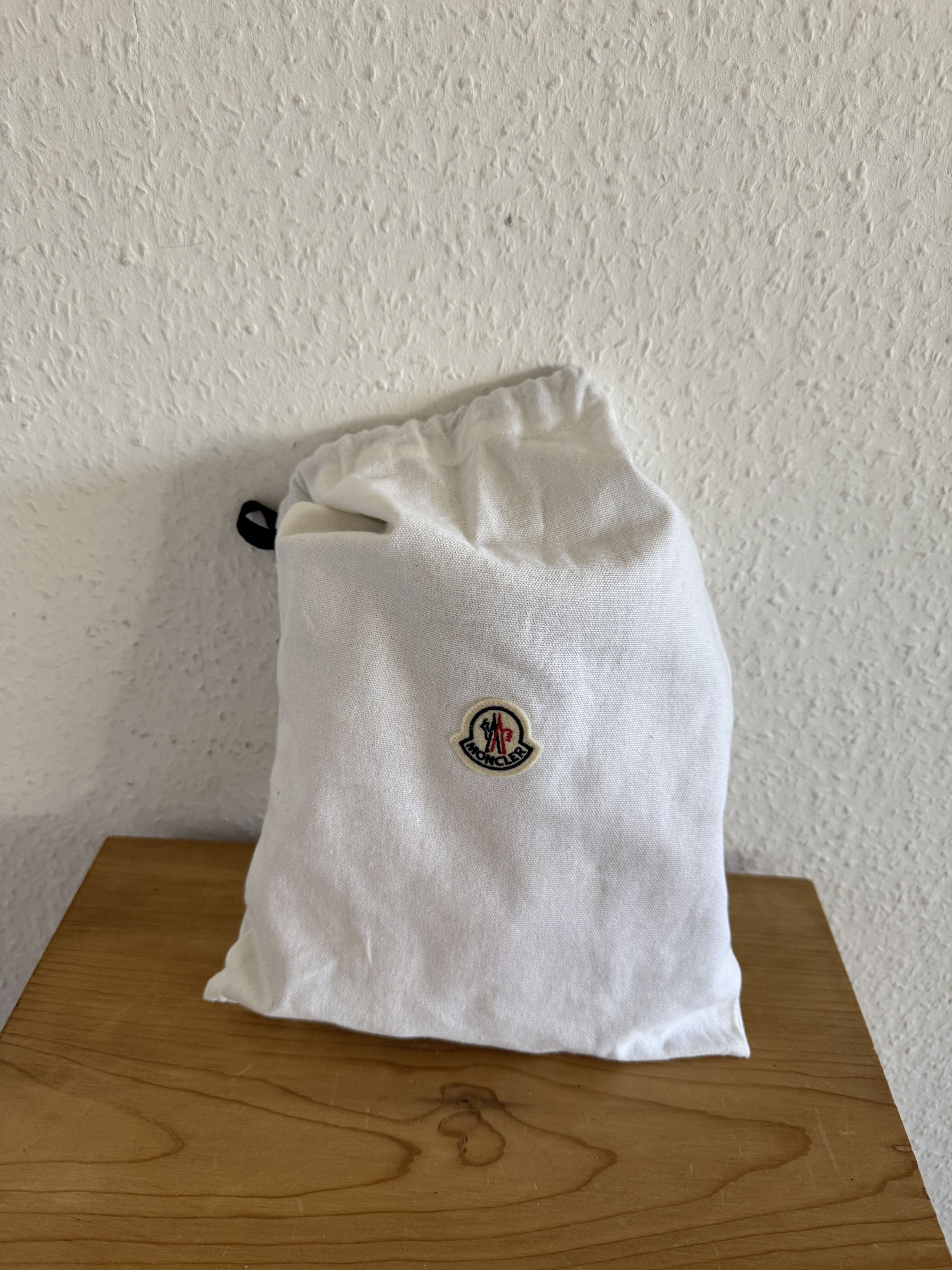 JW Anderson × Moncler Spike Critter Padded Bucket Bag Pink Size ONE SIZE - 12 Thumbnail