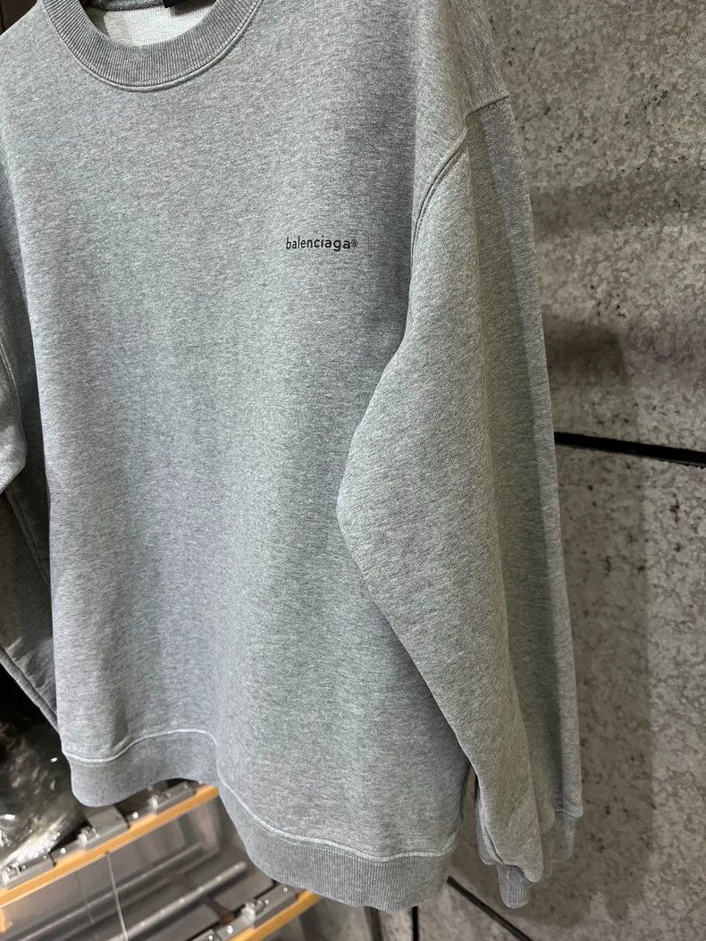 Balenciaga Balenciaga Grey round neck logo sweater Size US M / EU 48-50 / 2 - 5 Thumbnail