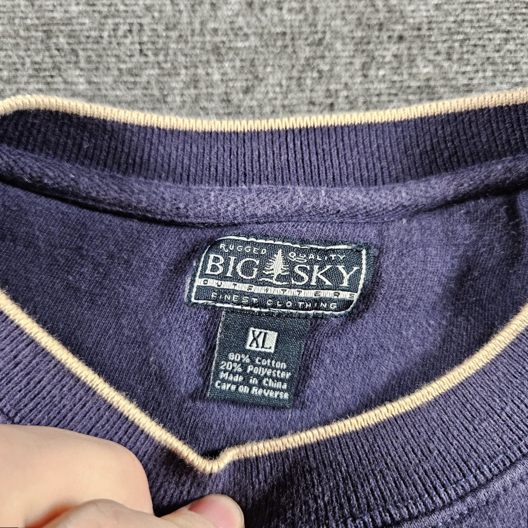Vintage Big Sky Outfitters Sweatshirt Mens XL Purple Fish Embroidered Fleece Outdoor Crew Neck Pullover Winter Graphic Print Cotton Polyester Size US XL / EU 56 / 4 - 4 Thumbnail