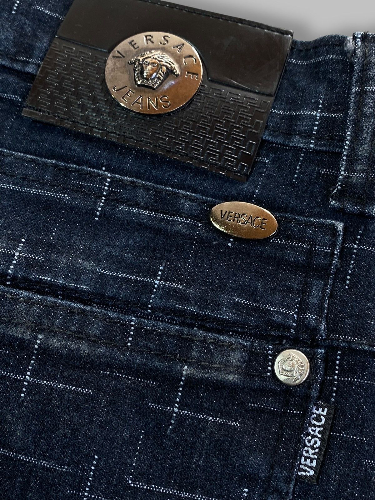 Versace 🔥 VINTAGE 90s VERSACE JEANS COUTURE MONOGRAM DENIM PANTS Y2k Size US 32 / EU 48 - 8 Thumbnail