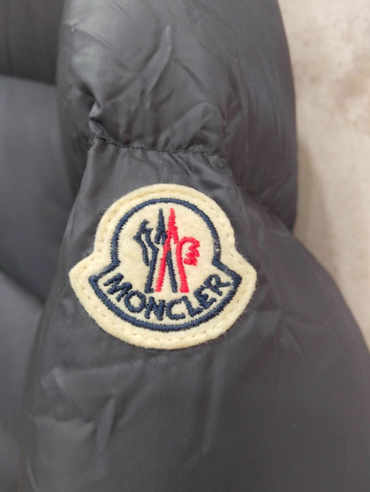 Moncler Moncler down jacket Size 5 (145) Size XXL / US 16-18 / IT 52-54 - 7 Thumbnail