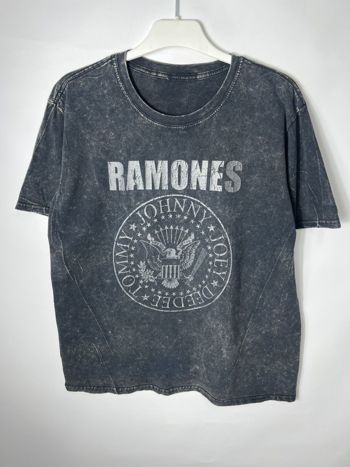 Band Tees Vintage streetwear sportswear rock band Ramones T-shirt Size US M / EU 48-50 / 2 - 1 Thumbnail