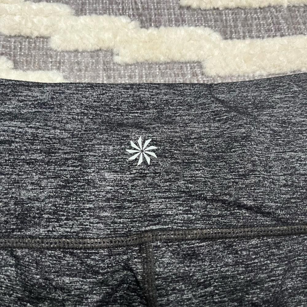 Designer Athleta biker shorts size medium Size 32" / US 10 / IT 46 - 8 Thumbnail