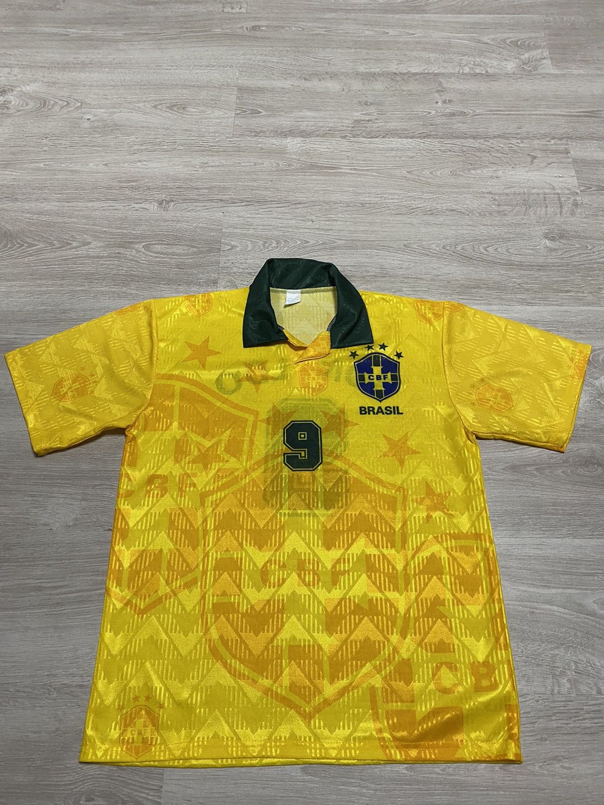 Vintage Vintage National team Brazil RONALDO #9 Made in Italy jersey Size US L / EU 52-54 / 3 - 2 Thumbnail