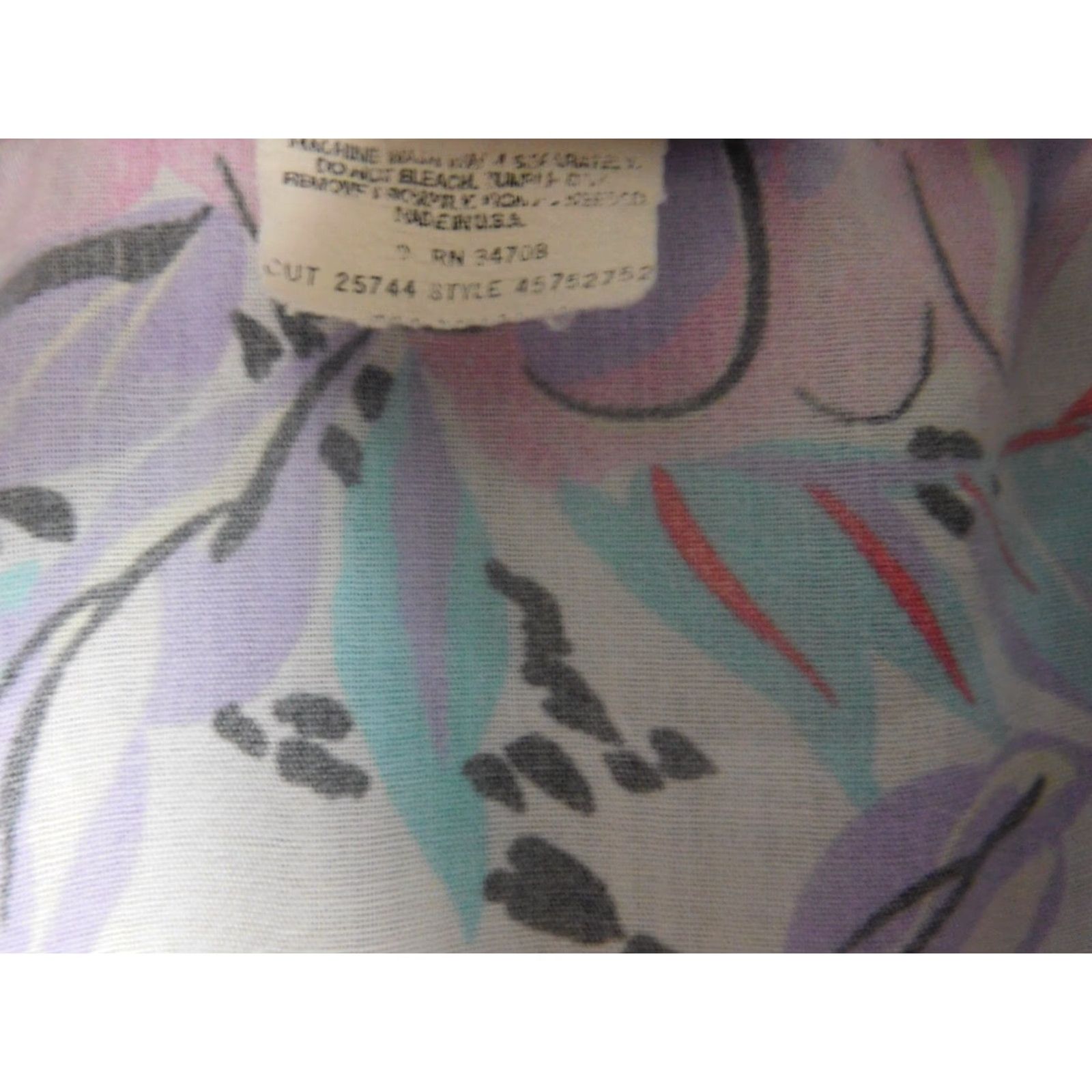 Vintage Season Ticket Blouse Womens Large Purple Floral Button Down Short Sleeve Collared Pullover Rayon Purple Floral Casual Classic Stretch L Womens Size L / US 10 / IT 46 - 5 Thumbnail
