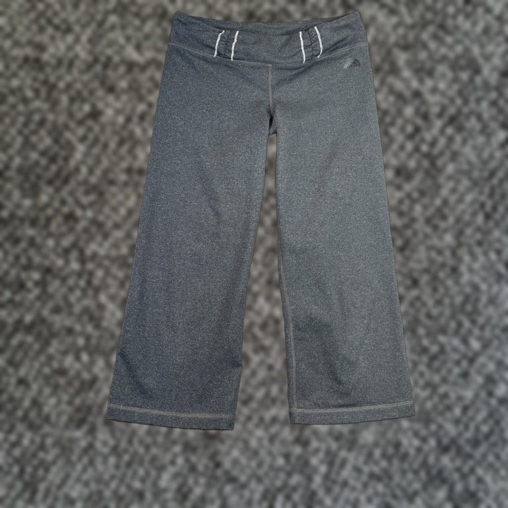 The North Face The North Face Women's Crop Capri Lounge Pants M Gray Athleisure Casual Sports Size 32" / US 10 / IT 46 - 1 Thumbnail