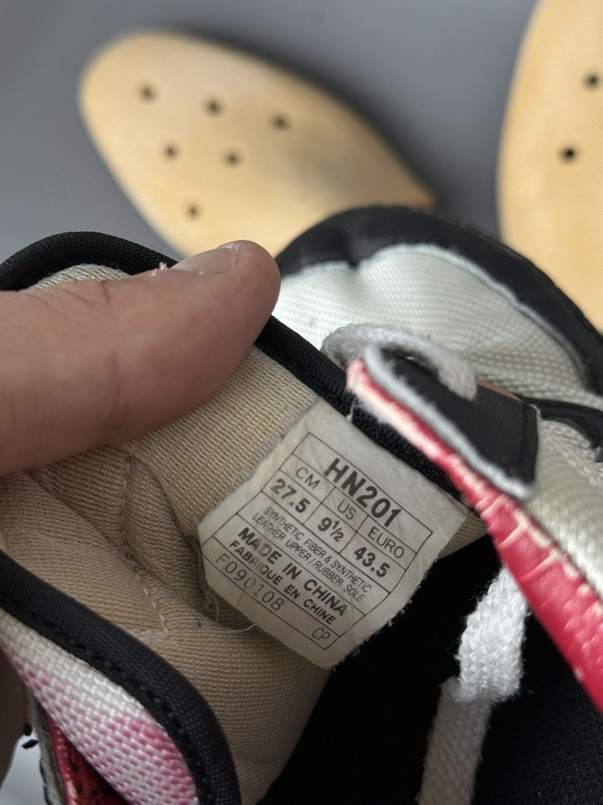 Asics × Vintage Mens Vintage ASICS onitsuka tiger low top sneakers rare y2k Size US 9 / EU 42 - 21 Thumbnail