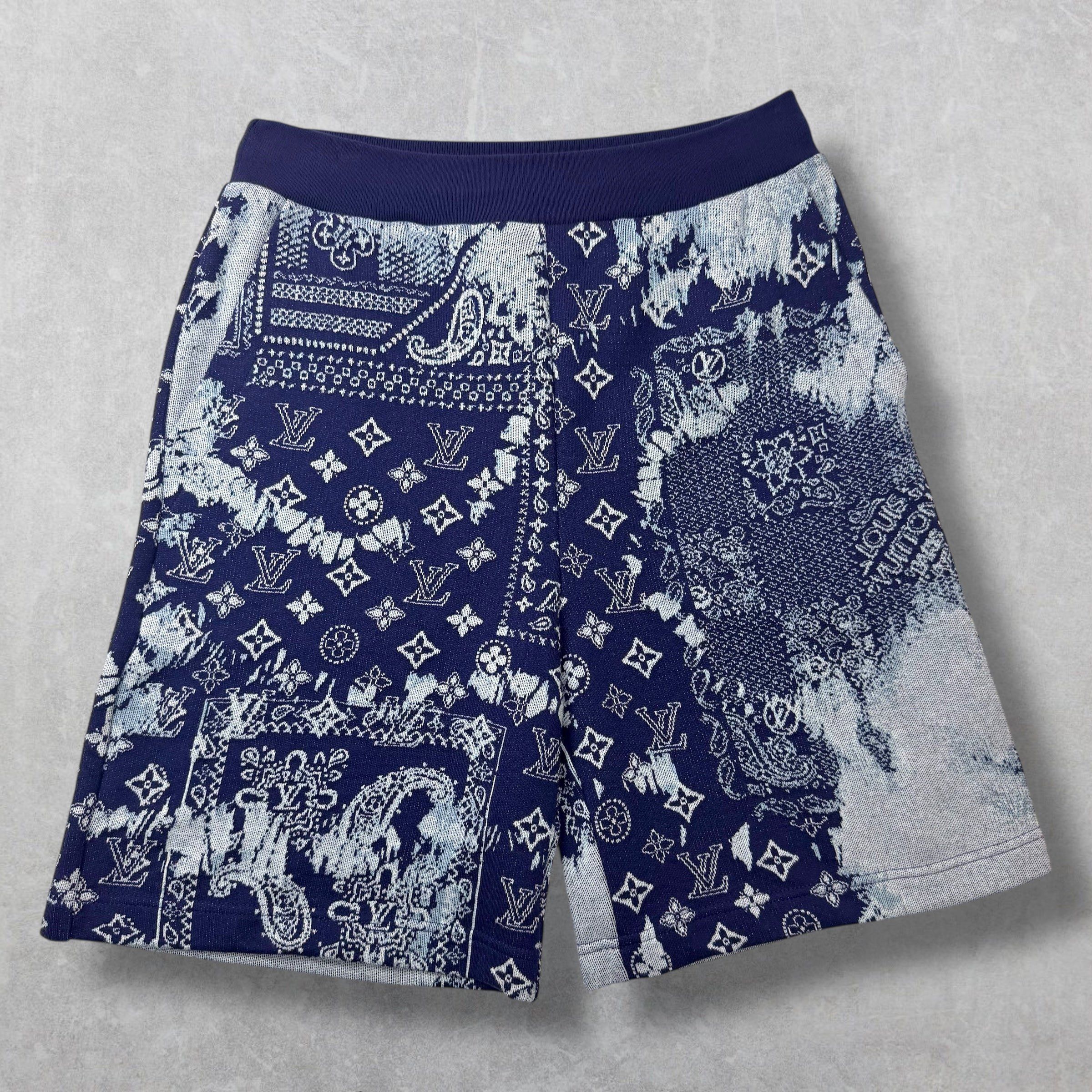 Louis Vuitton Louis Vuitton Monogram Bandana Sweat Shorts S Size US 30 / EU 46 - 2 Thumbnail