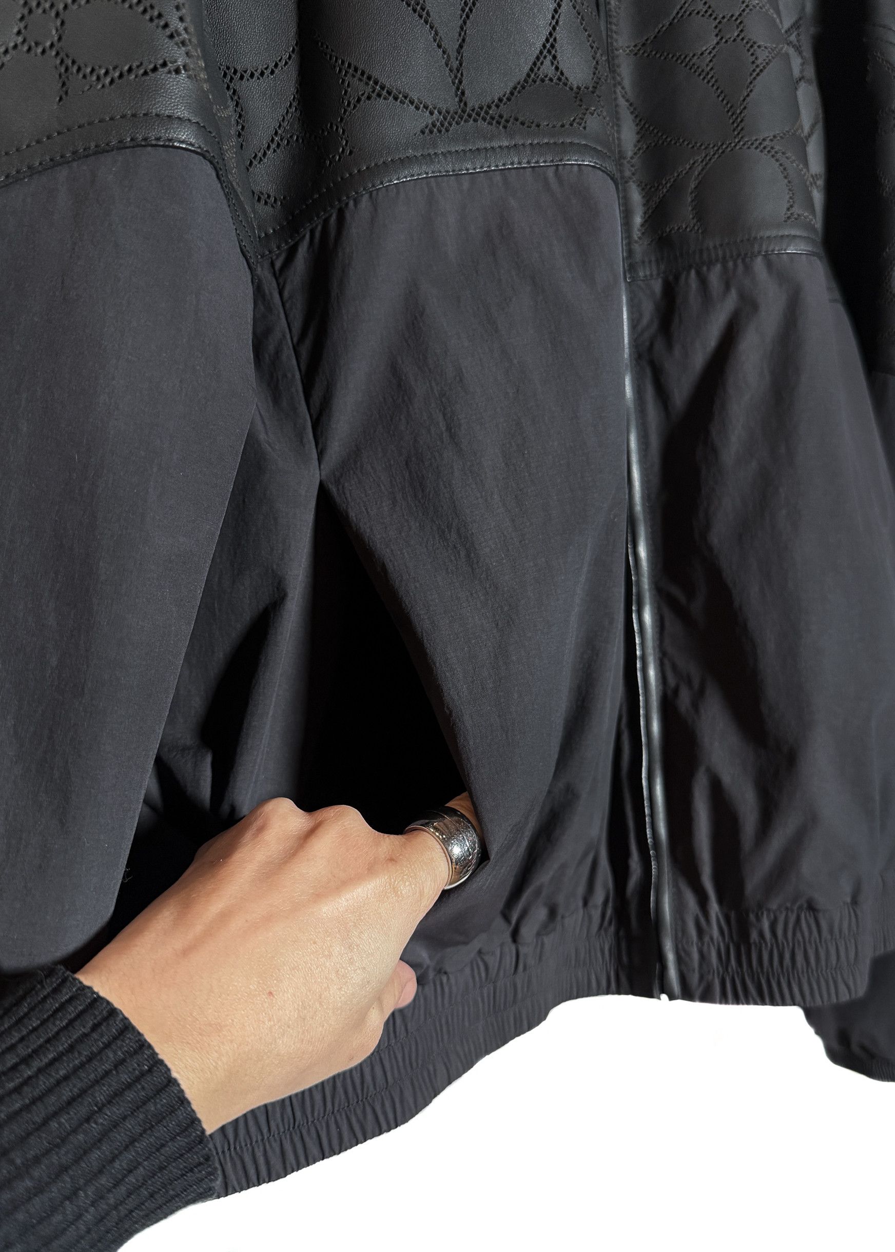 Louis Vuitton Louis Vuitton Black Leather Monogram Flower Mix Nylon Jacket Size US XL / EU 56 / 4 - 11 Thumbnail