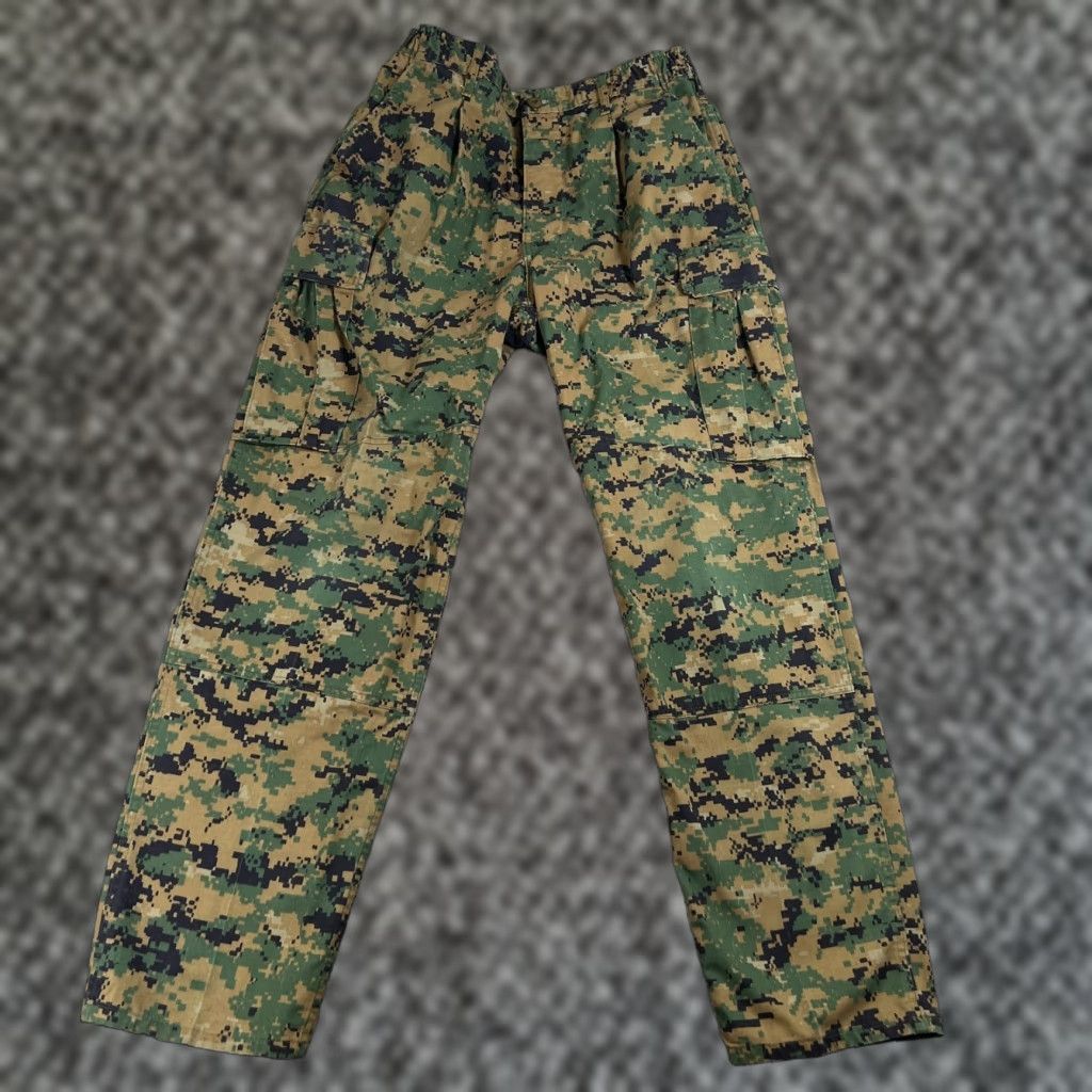 Vintage MCCUU Woodland MARPAT Cargo Pants Mens M Camouflage Workwear Cargo Pockets Straight Leg 32in Inseam Mens Size US 31 - 1 Thumbnail